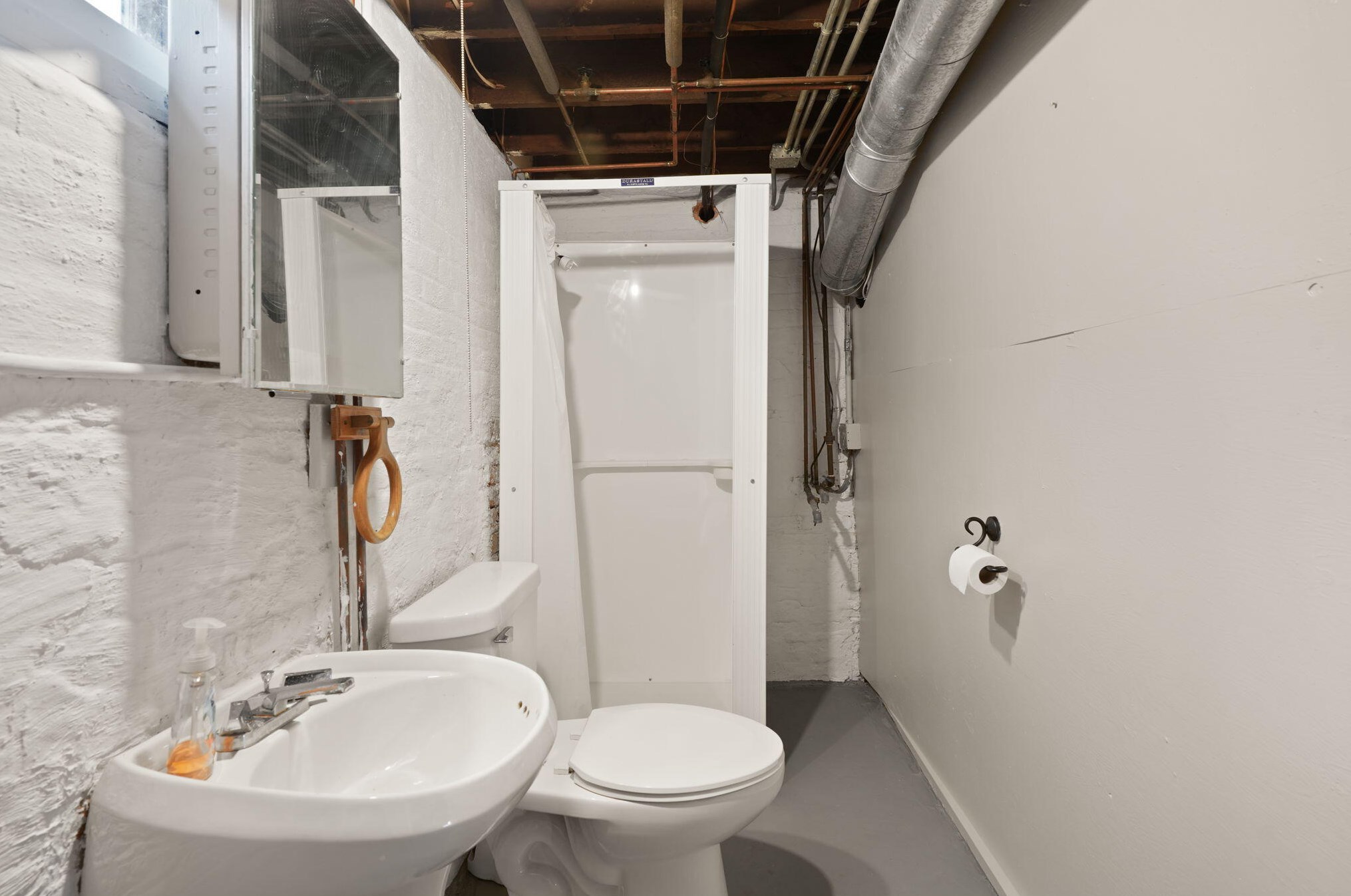 1241 Blaine Ave, Racine WI 53405-2912 exterior