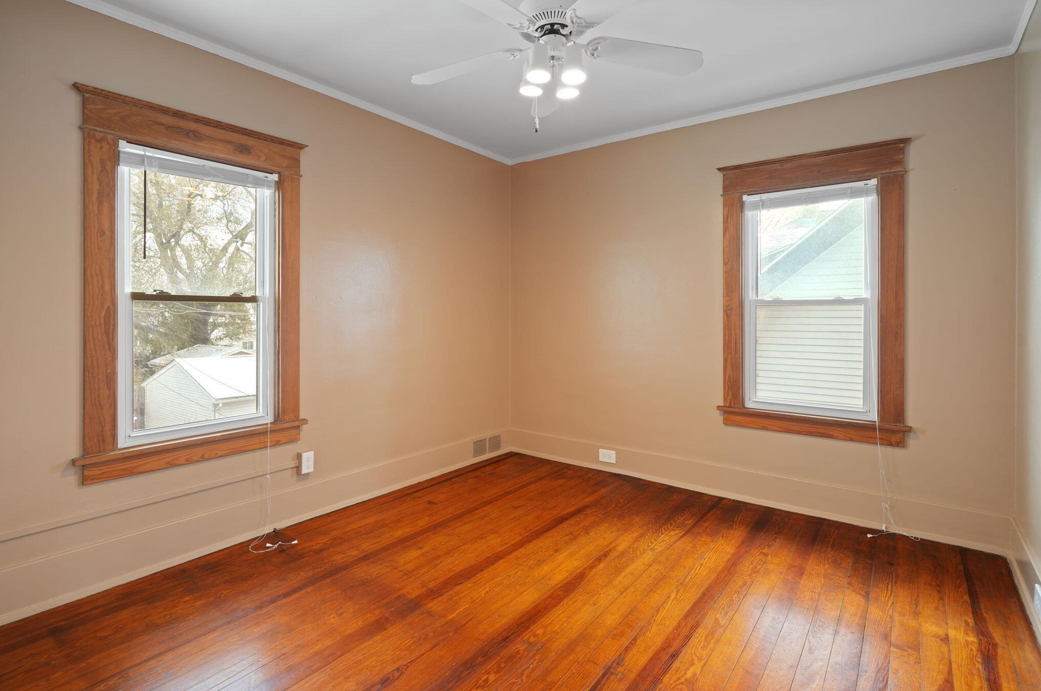 1241 Blaine Ave, Racine WI 53405-2912 exterior