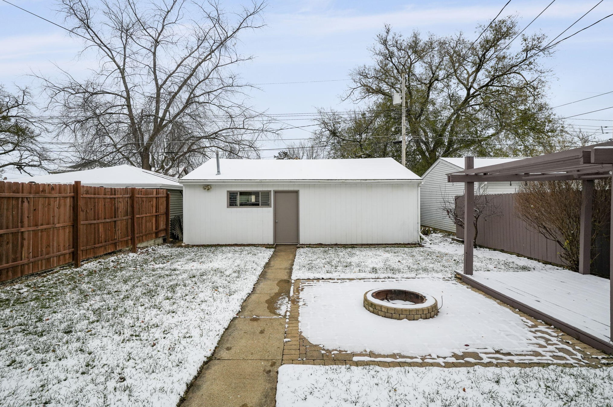 1241 Blaine Ave, Racine WI 53405-2912 exterior