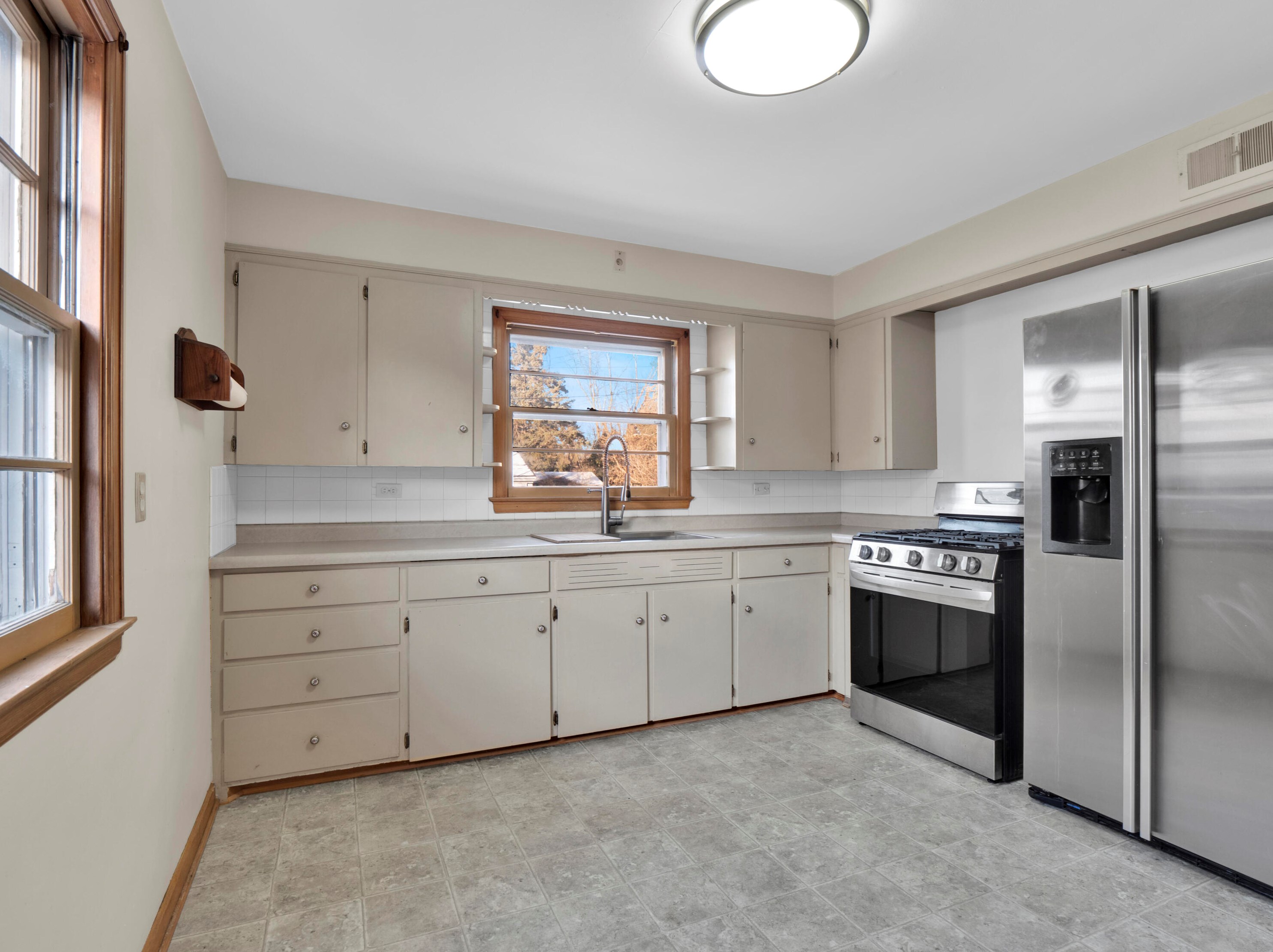 728 Highland Terrace, Sheboygan, WI 53083
