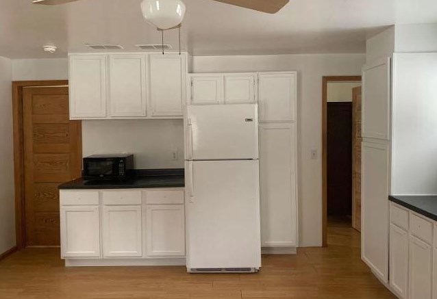 323 Oak Ridge Dr, Twin Lakes, WI 53181