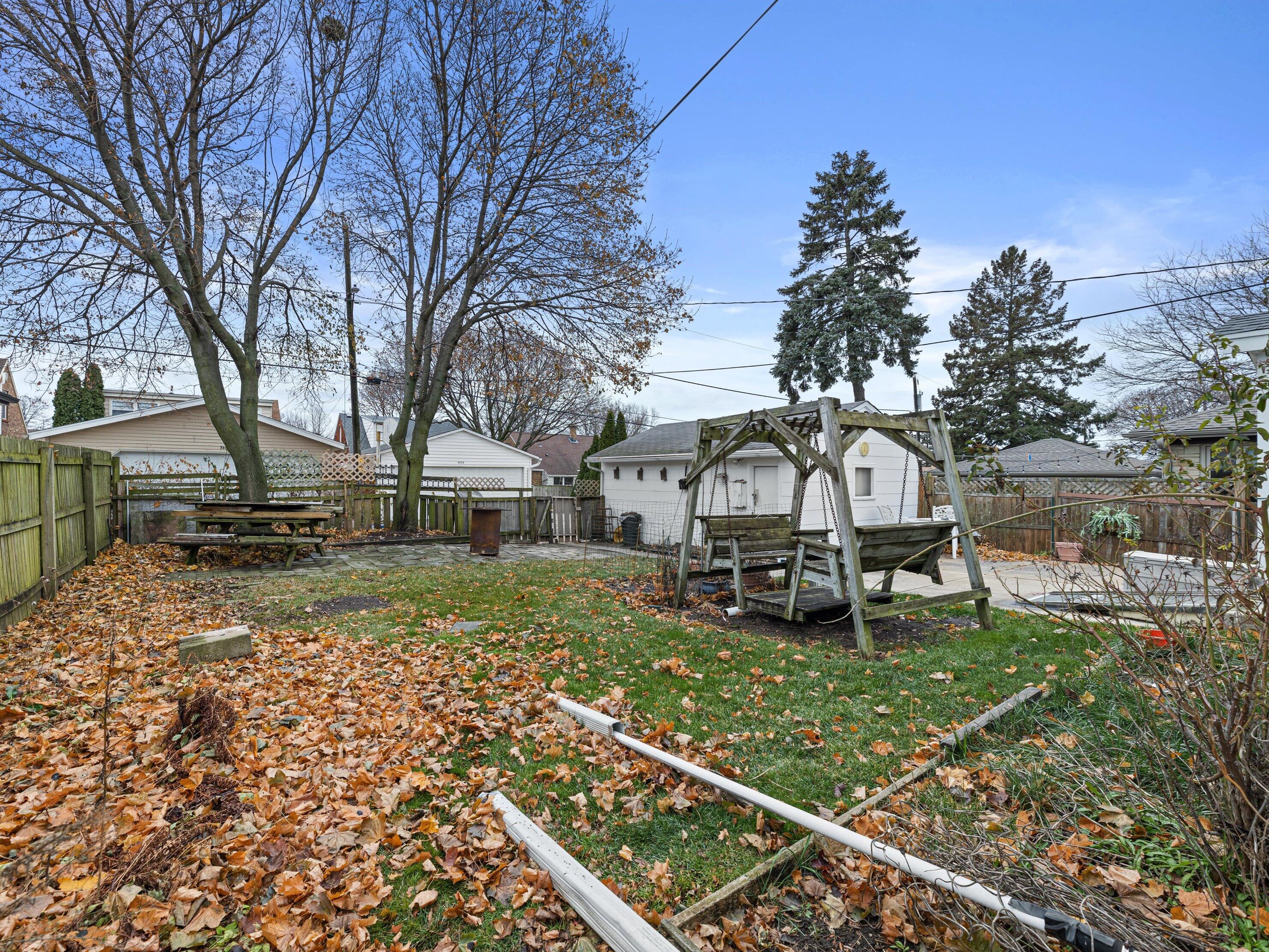 3457 Bottsford Ave, Cudahy, WI 53110-1023