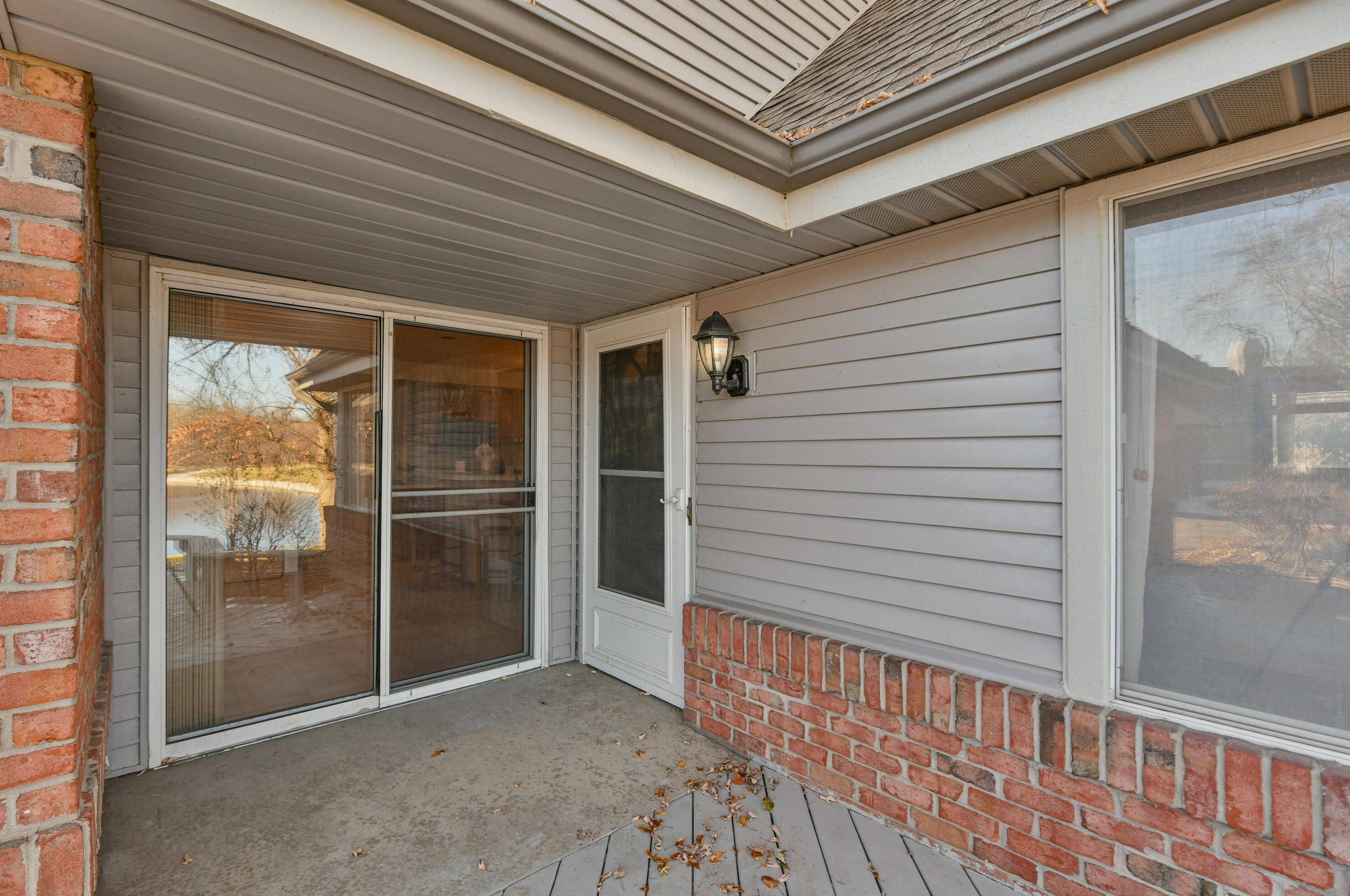13480 Fountain Dr, Waukesha, WI 53151-3968