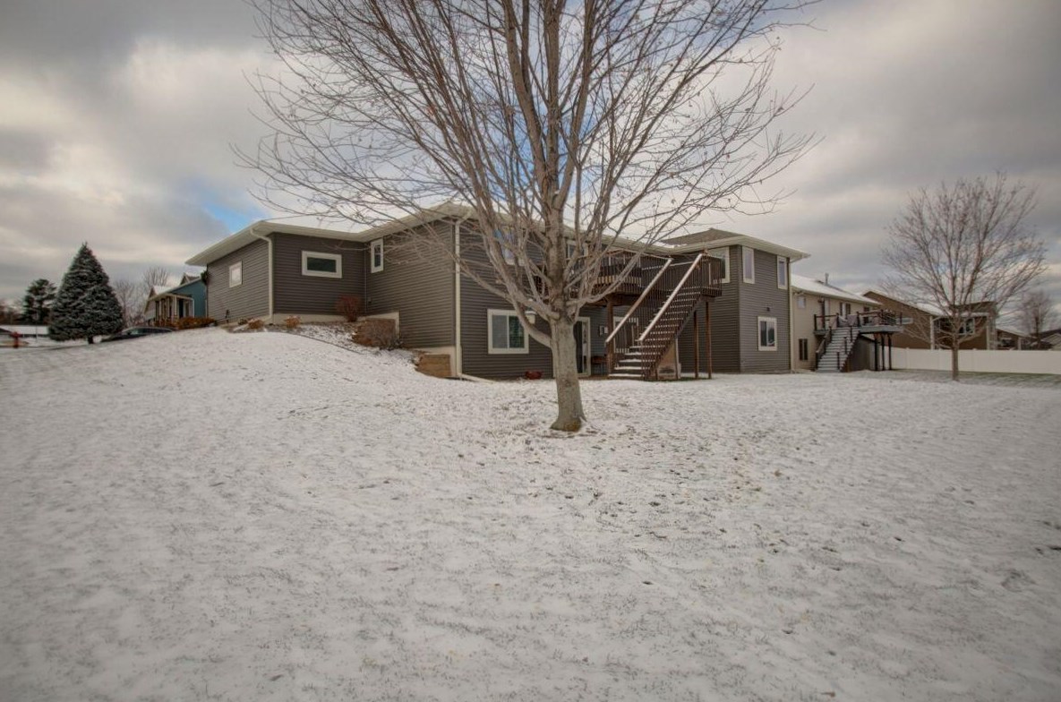 509 Wood Violet Dr, Holmen, WI 54636