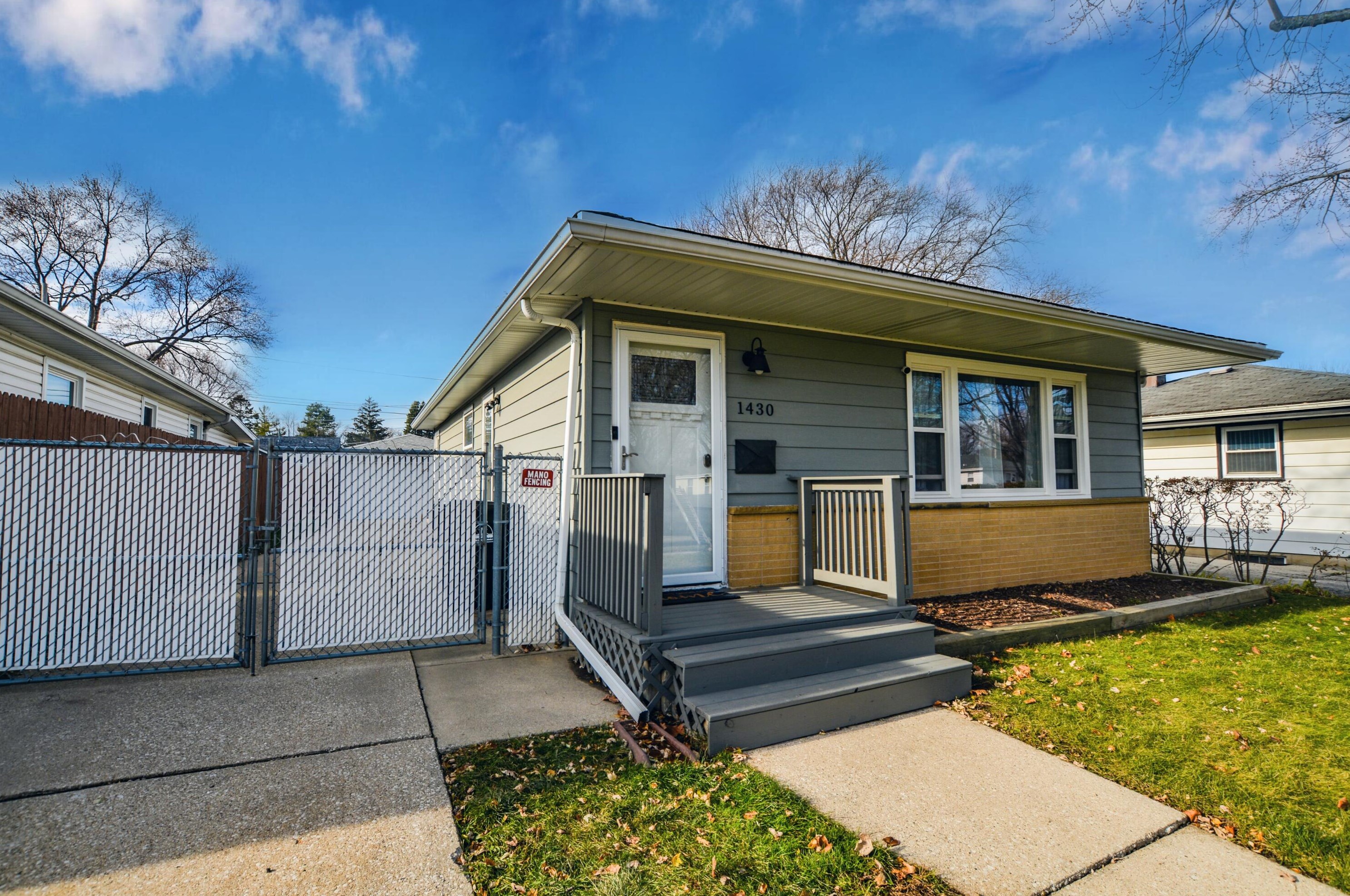 1430 Indiana St, Racine WI  53405-3146 exterior