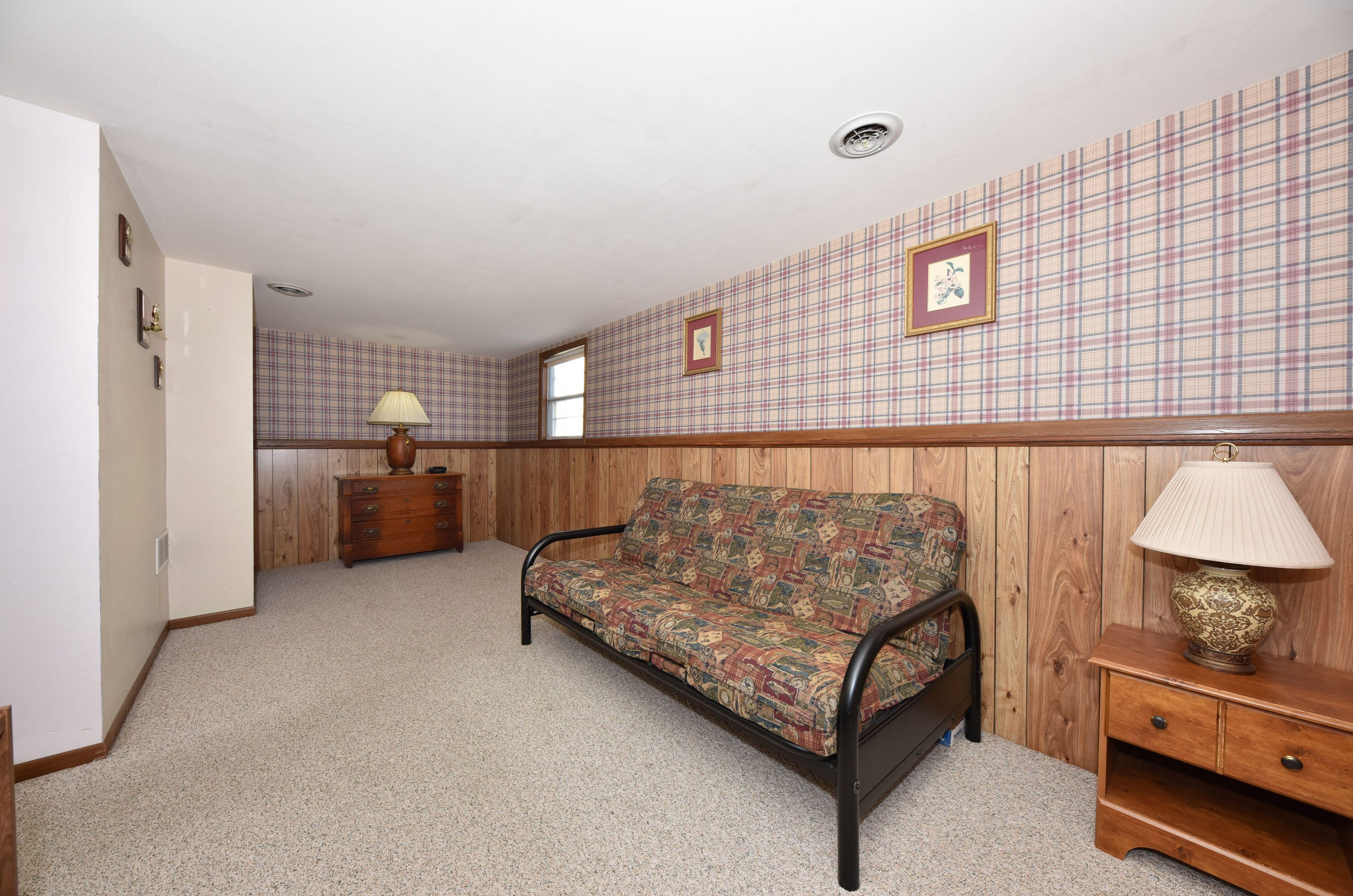 8907 70, Milwaukee WI 53223-2114 exterior