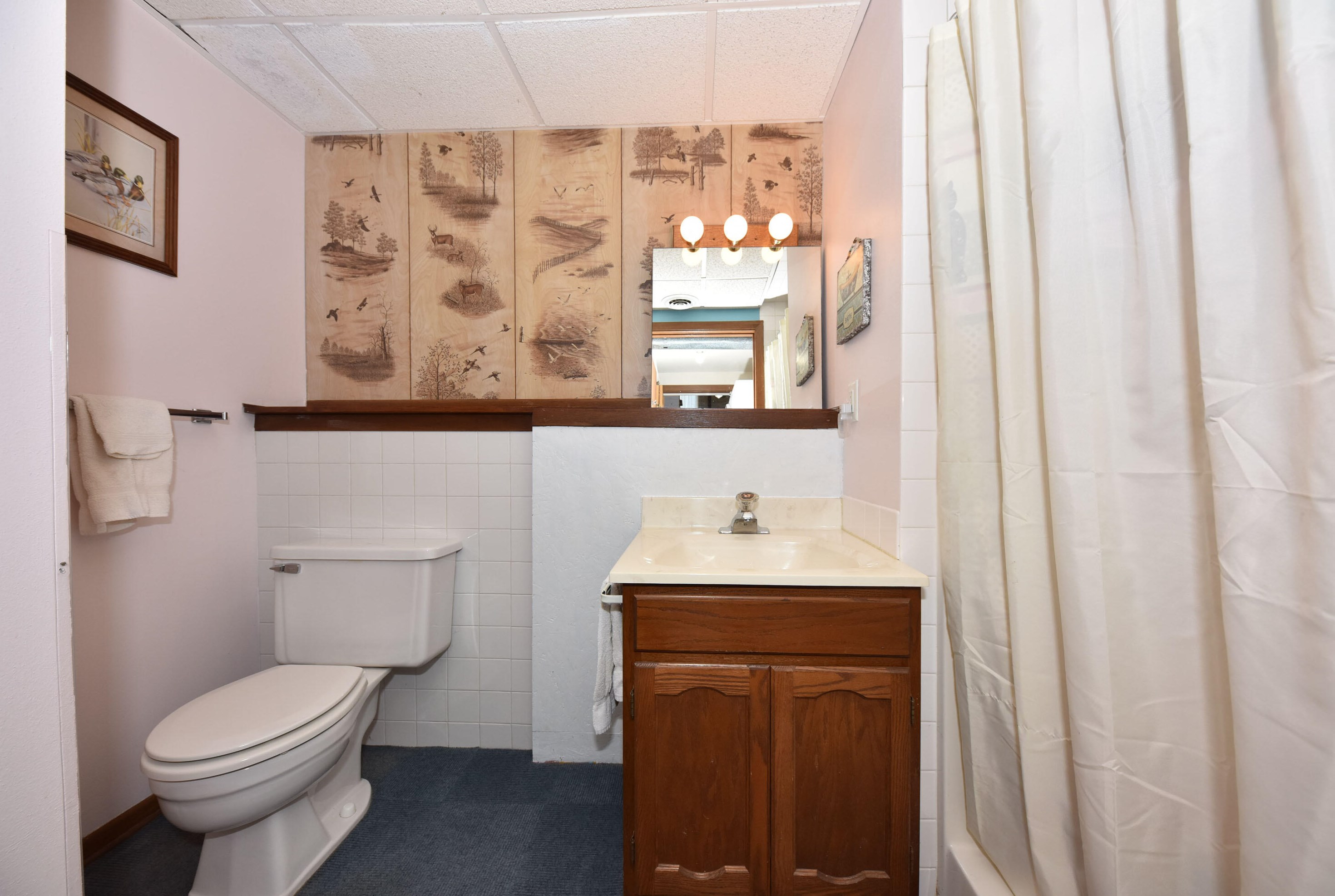 8907 70, Milwaukee WI 53223-2114 exterior