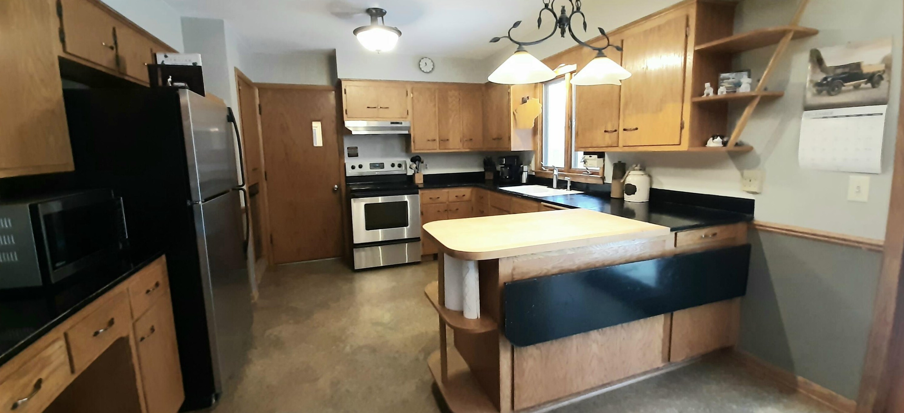 1209 Virginia Ave, Watertown, WI 53098-2025