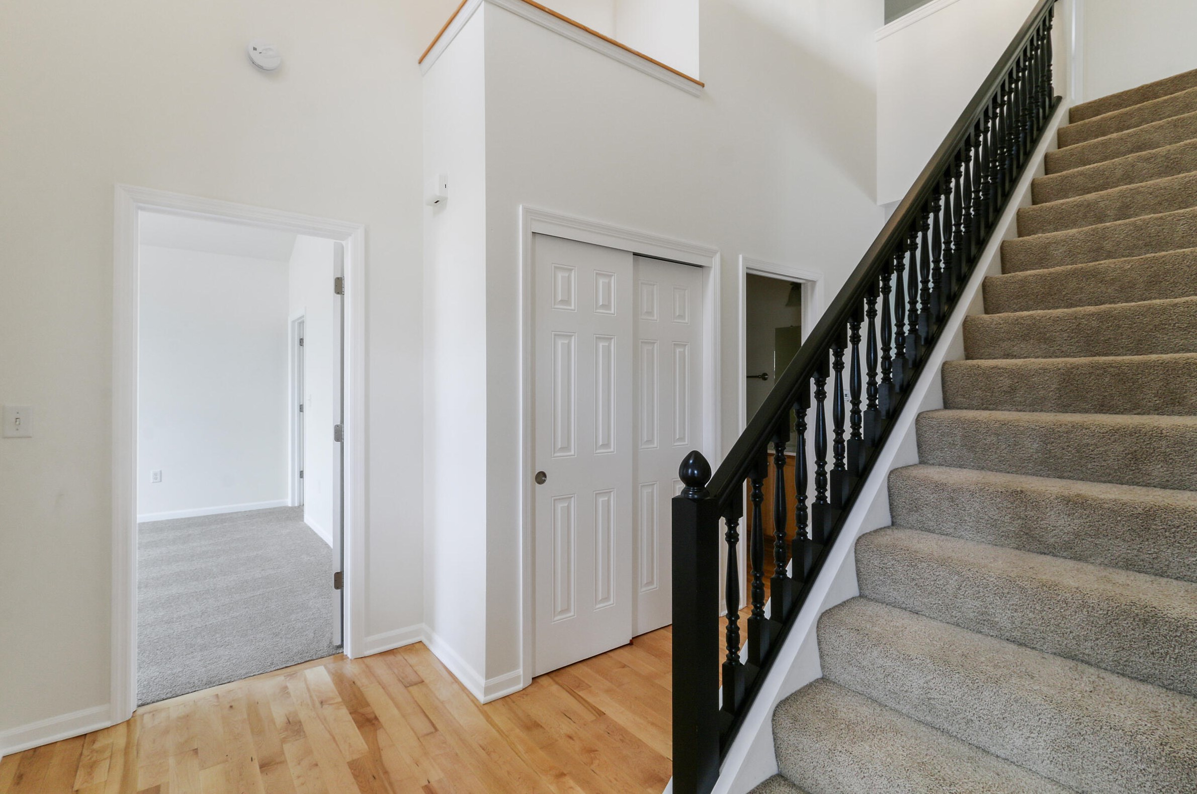 163 N Water Crest Ct, Elkhorn, WI 53121