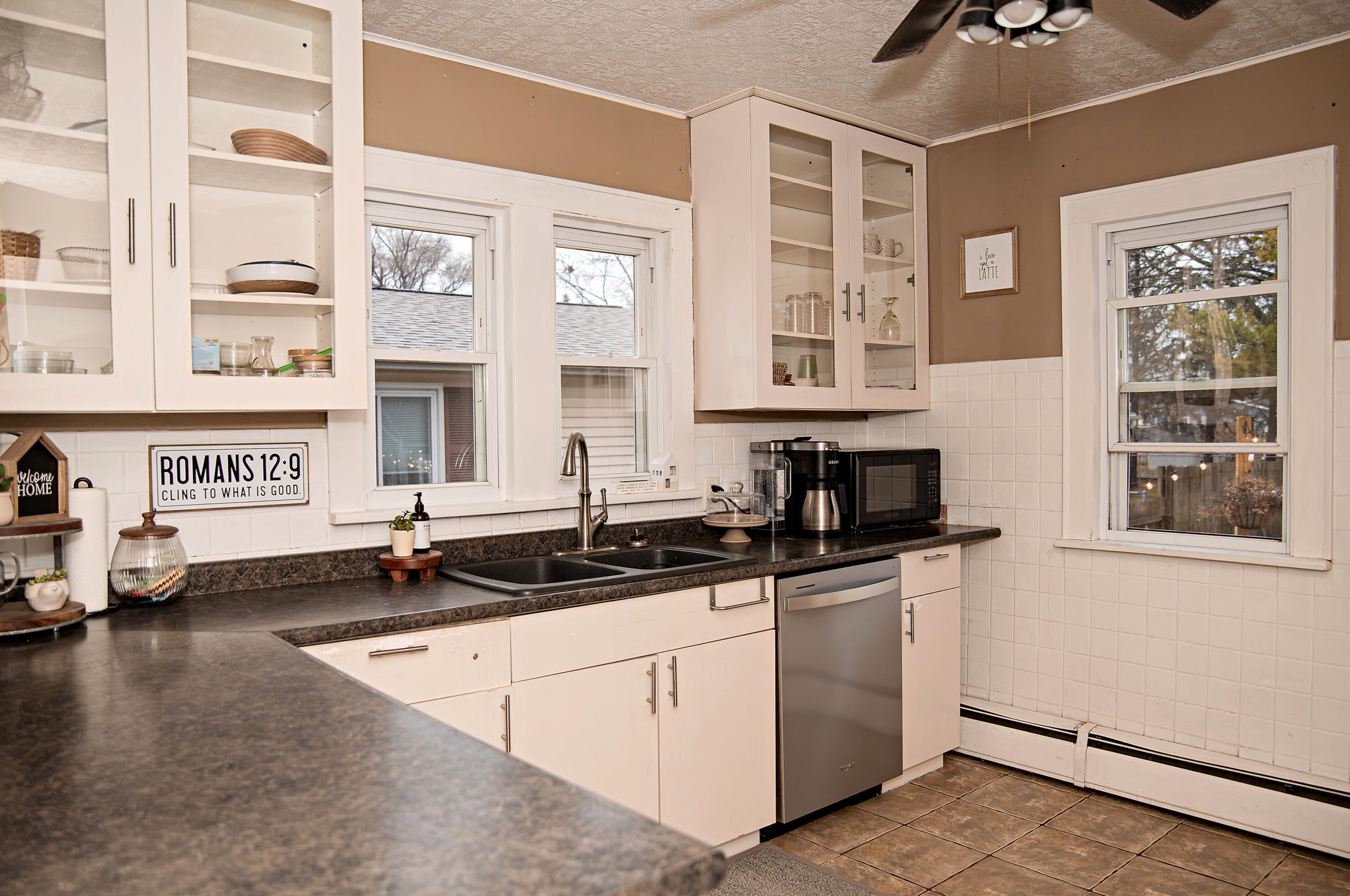 7626 29 Ave, Kenosha WI 53143-5628 exterior