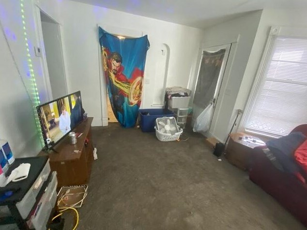 319 Memorial Dr, Racine WI 53404-3221 exterior