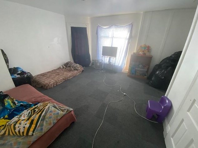 319 Memorial Dr, Racine WI 53404-3221 exterior