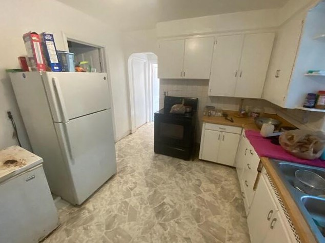 319 Memorial Dr, Racine WI 53404-3221 exterior