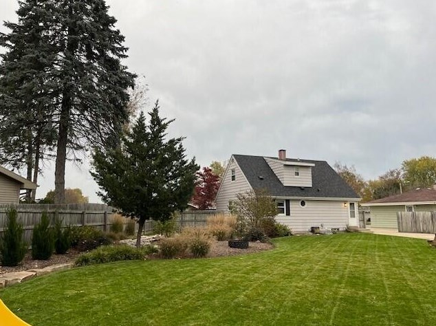 2749 84 St, Kenosha WI 53142-2312 exterior