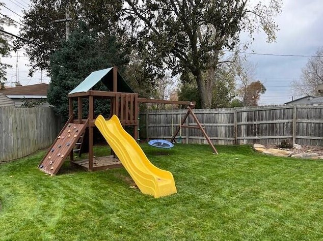 2749 84 St, Kenosha WI 53142-2312 exterior