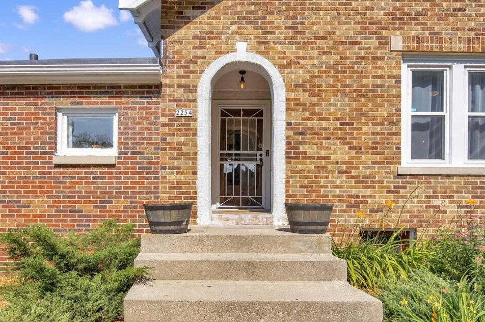 2254 N 53rd St, Milwaukee, WI 53208