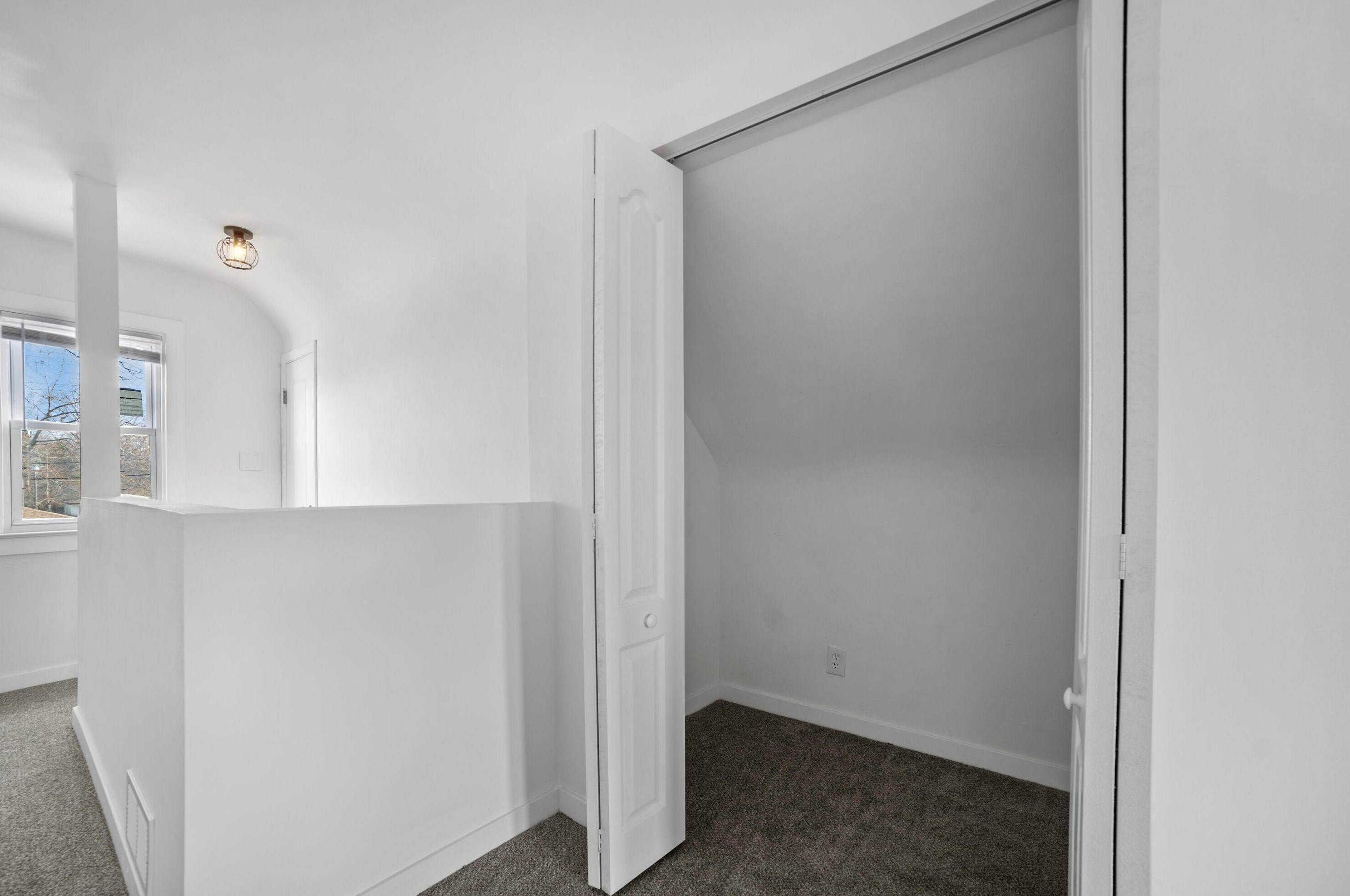 5348 91, Milwaukee WI 53224-5304 exterior