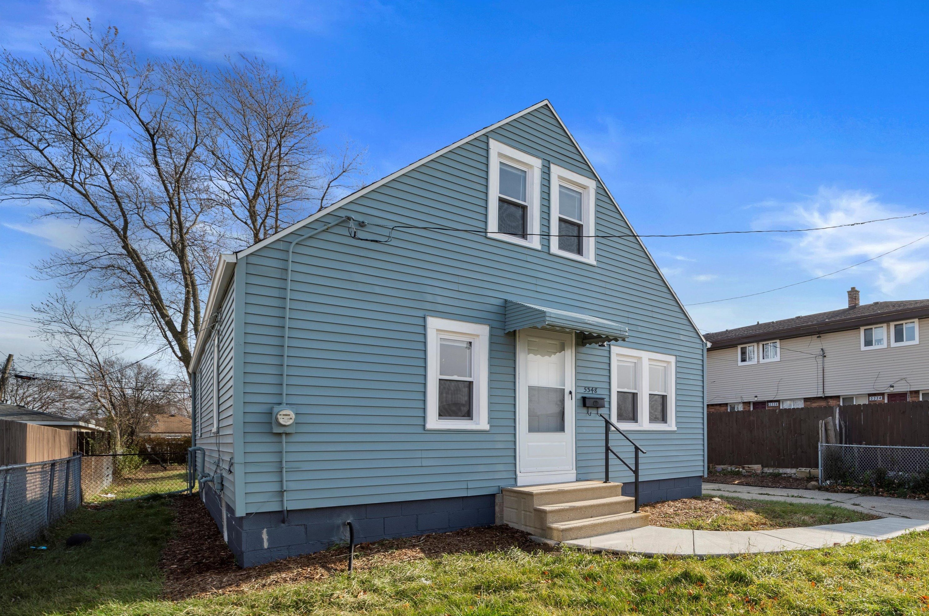 5348 91, Milwaukee WI 53224-5304 exterior