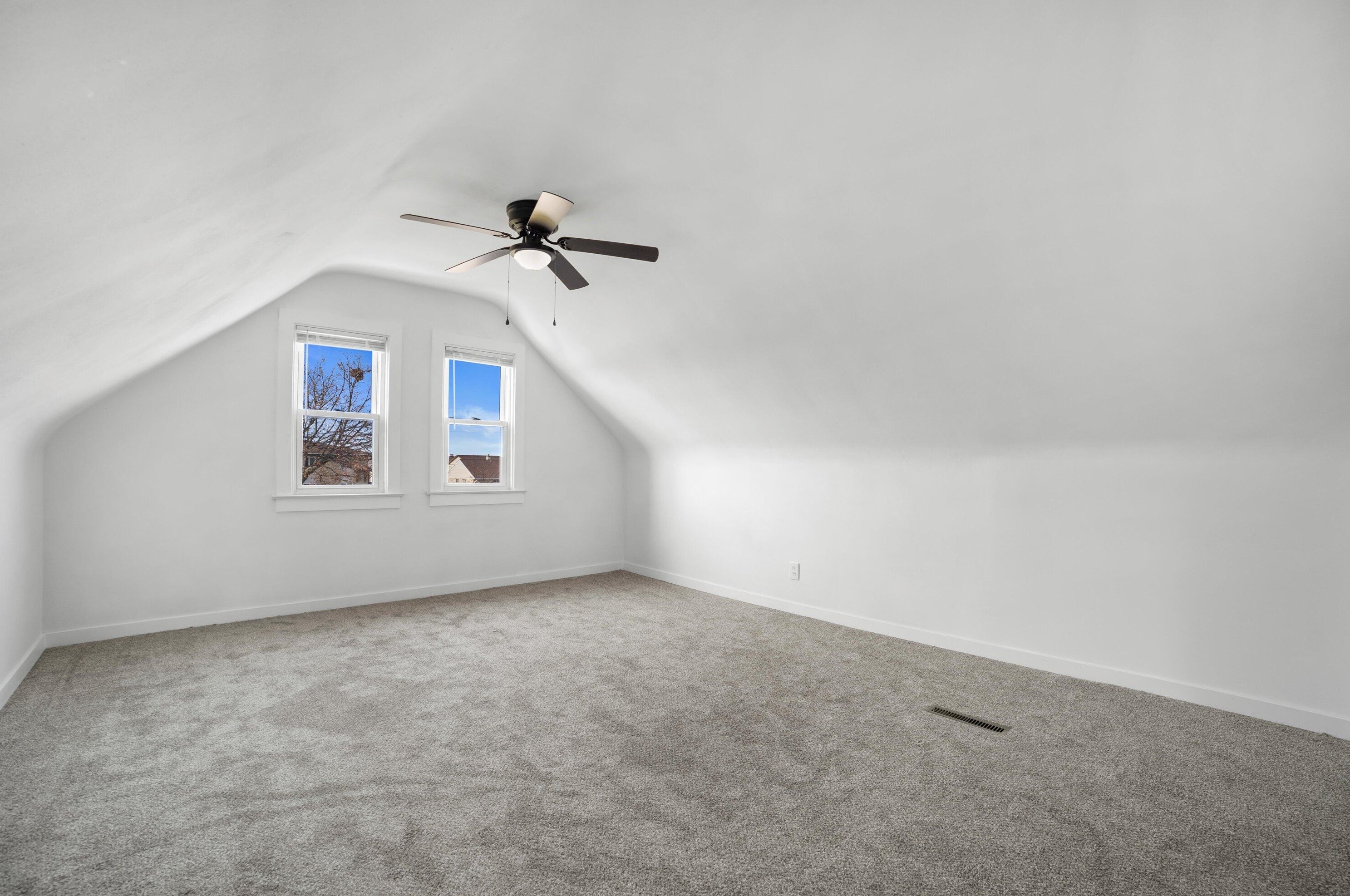 5348 91, Milwaukee WI 53224-5304 exterior