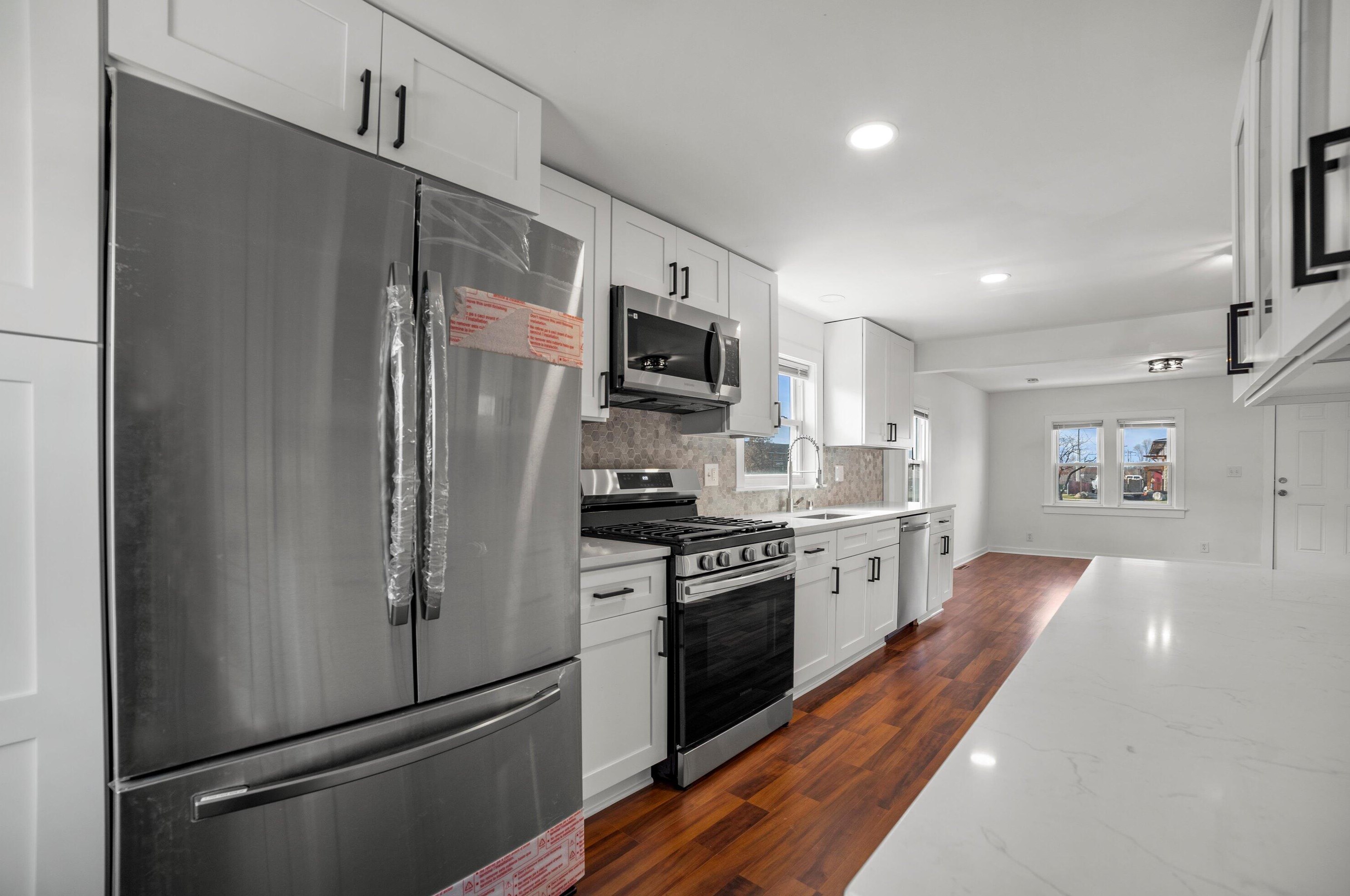 5348 91, Milwaukee WI 53224-5304 exterior