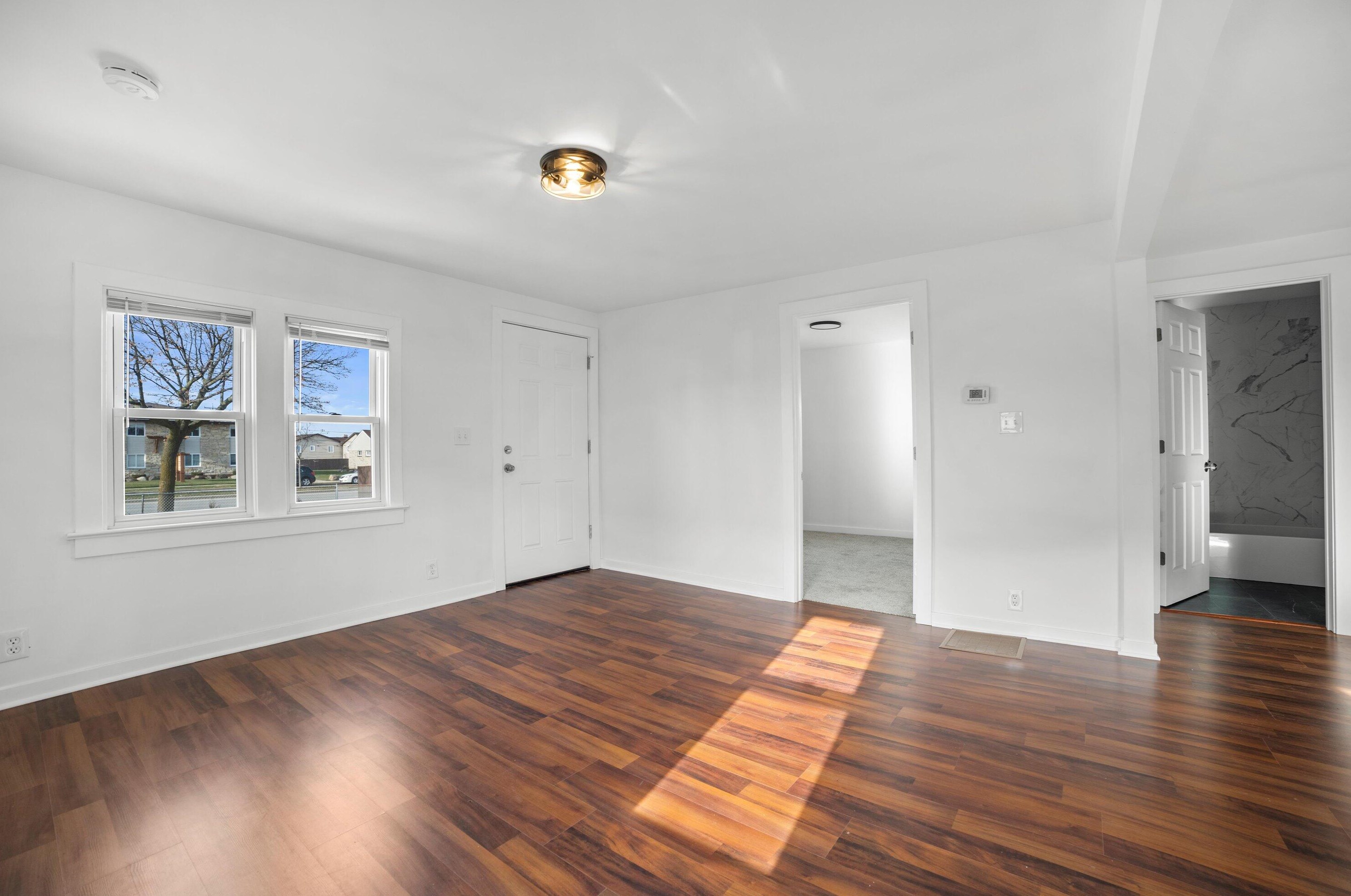 5348 91, Milwaukee WI 53224-5304 exterior