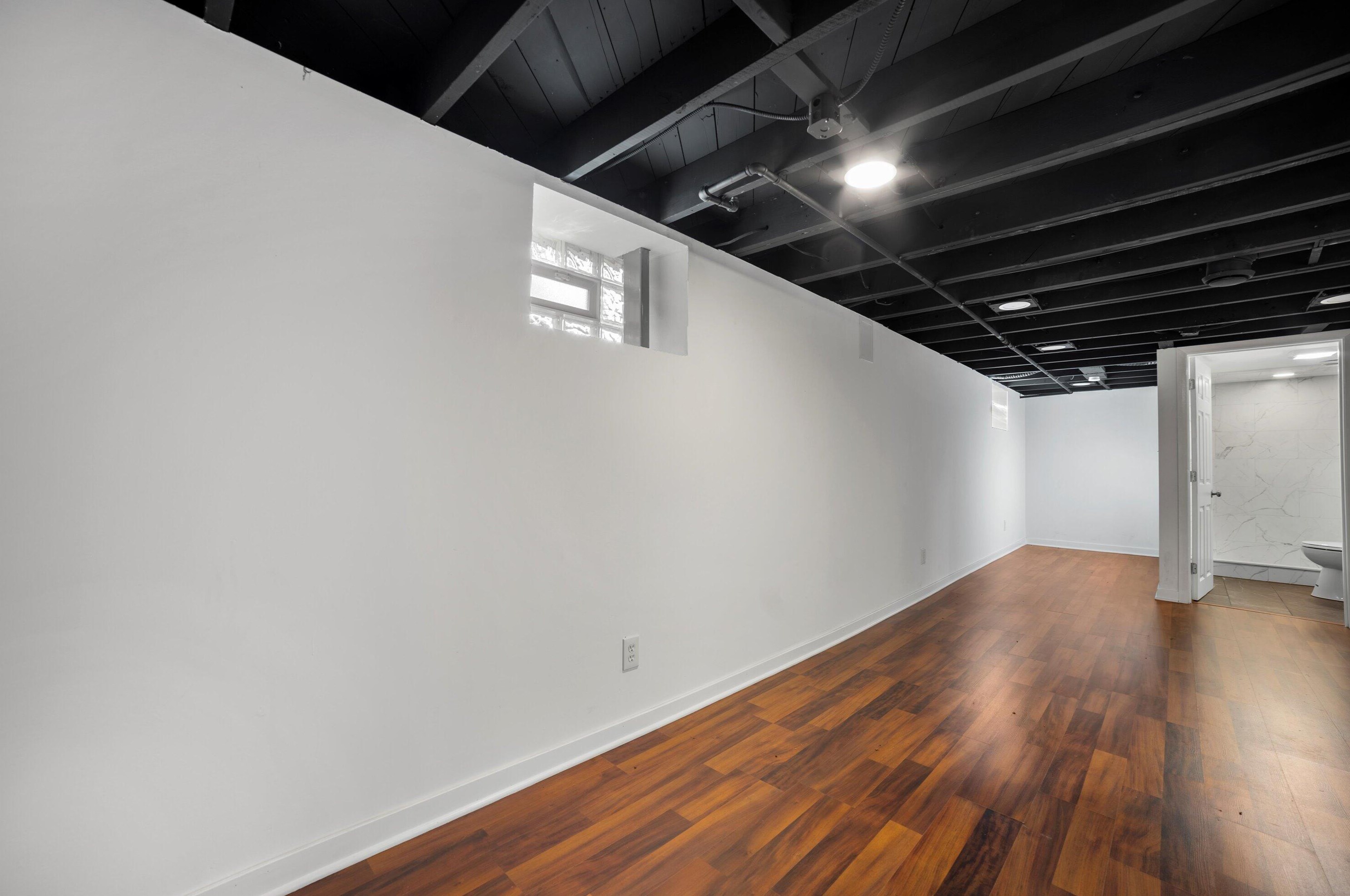 5348 91, Milwaukee WI 53224-5304 exterior