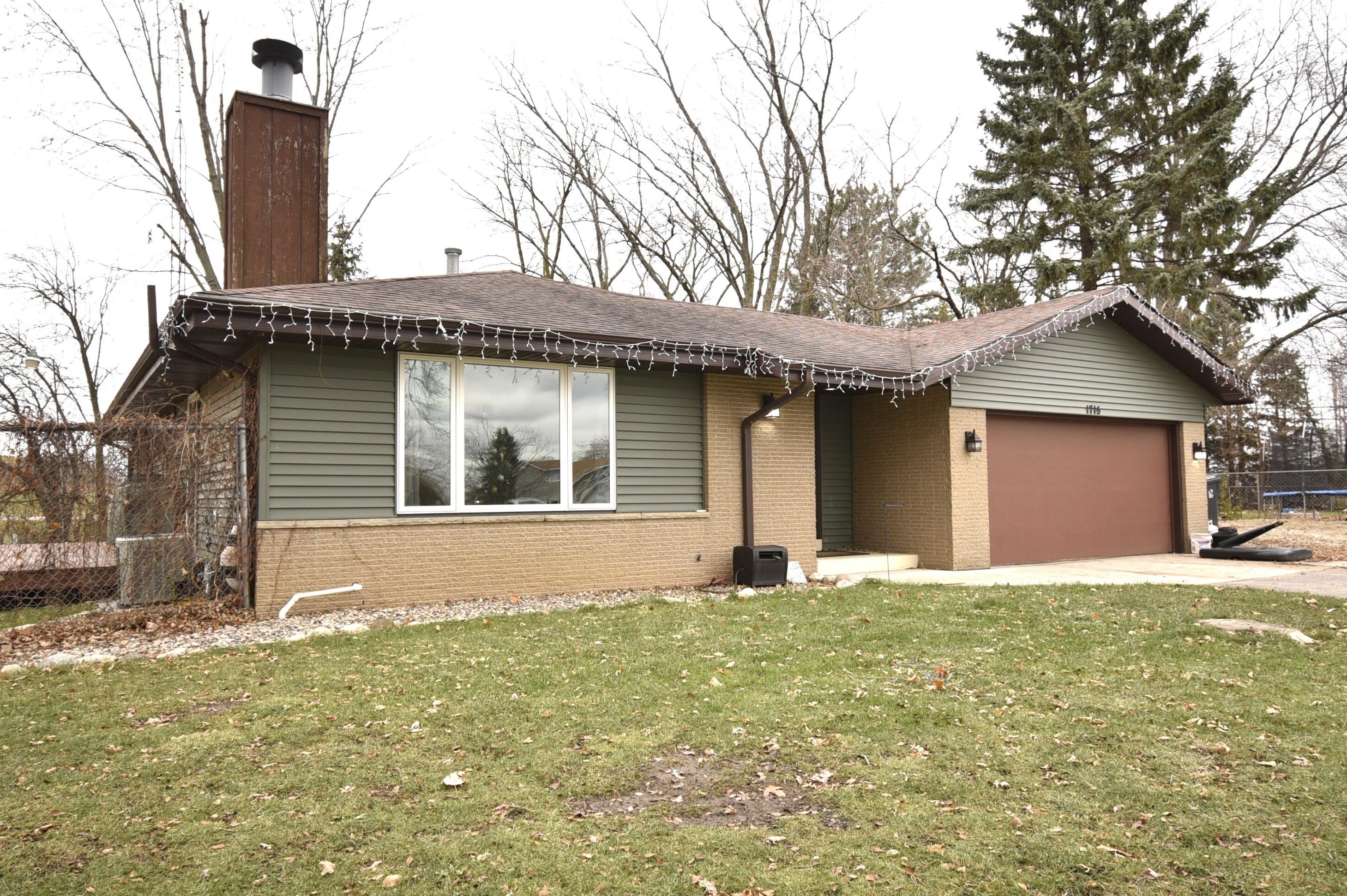 1715 Stoddard Cir, Racine, WI 53406-4300