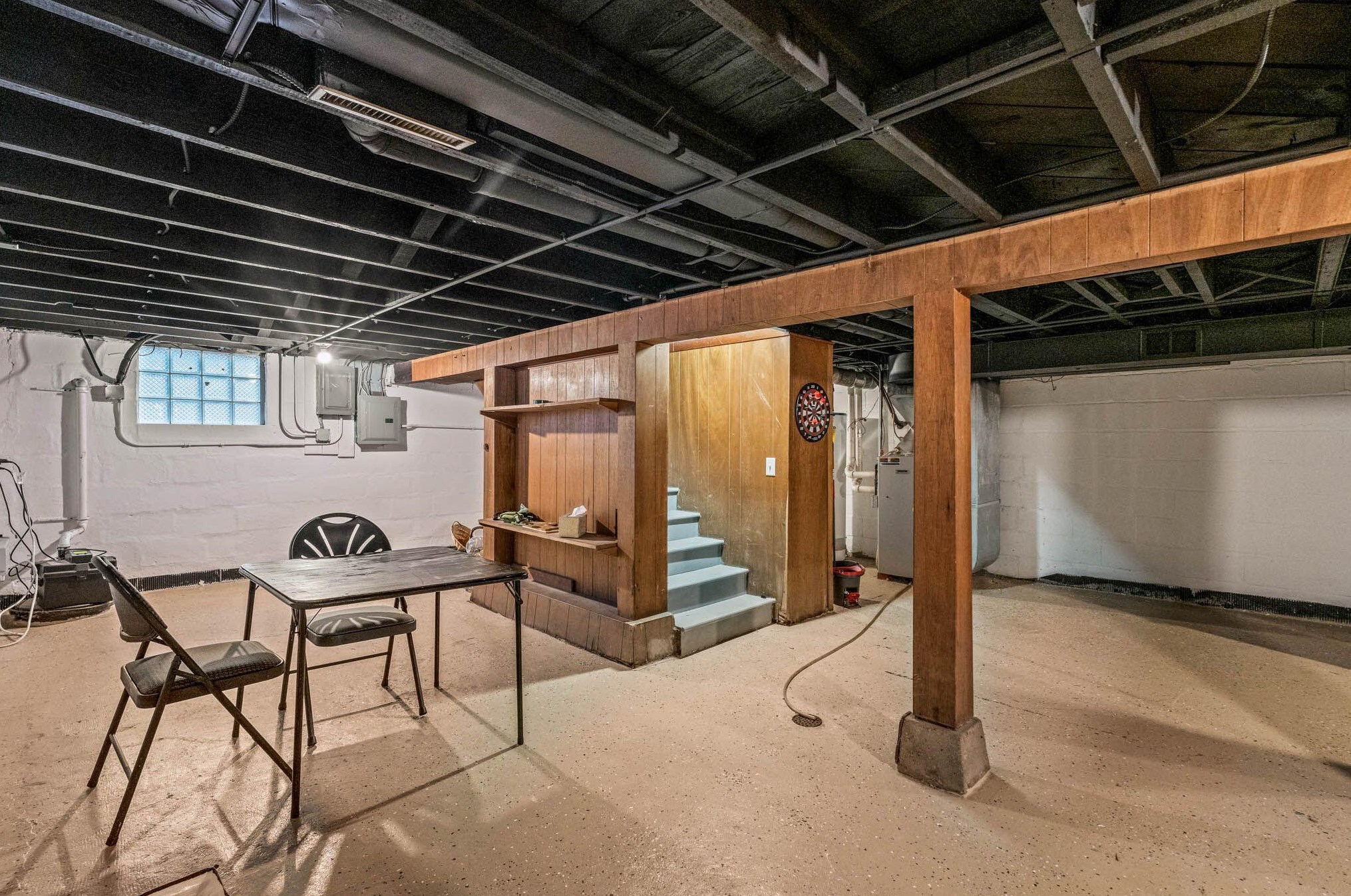 1542 83, Milwaukee WI 53214-4430 exterior