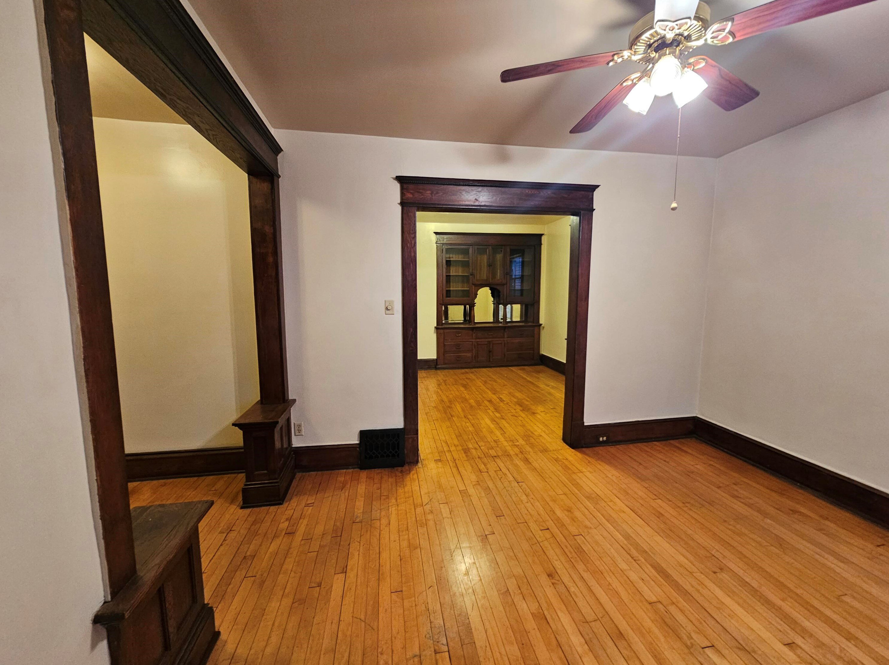 3412 W Walnut St, Milwaukee, WI 53208
