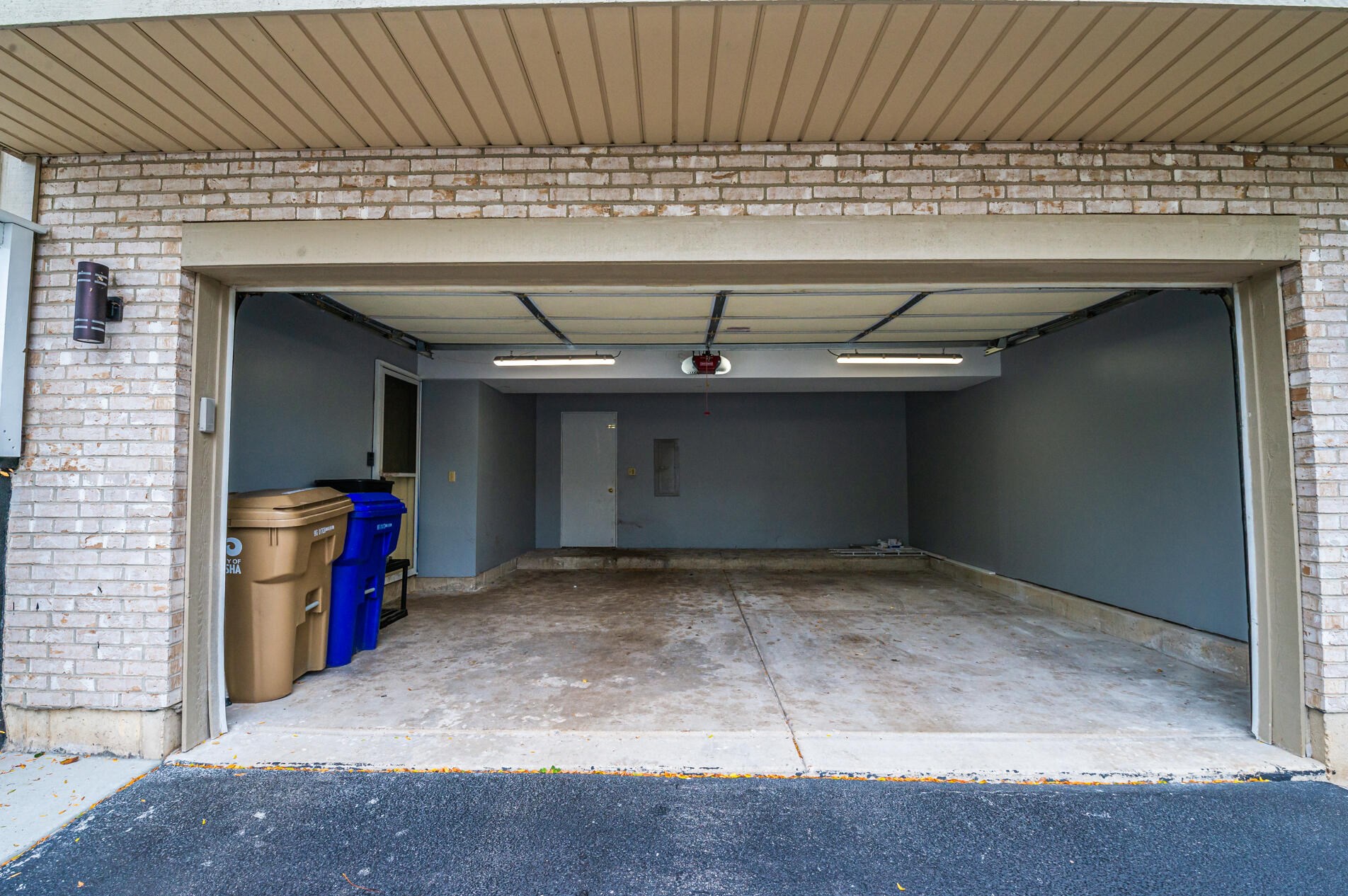 9419 74th St, Kenosha WI  53142-7682 exterior