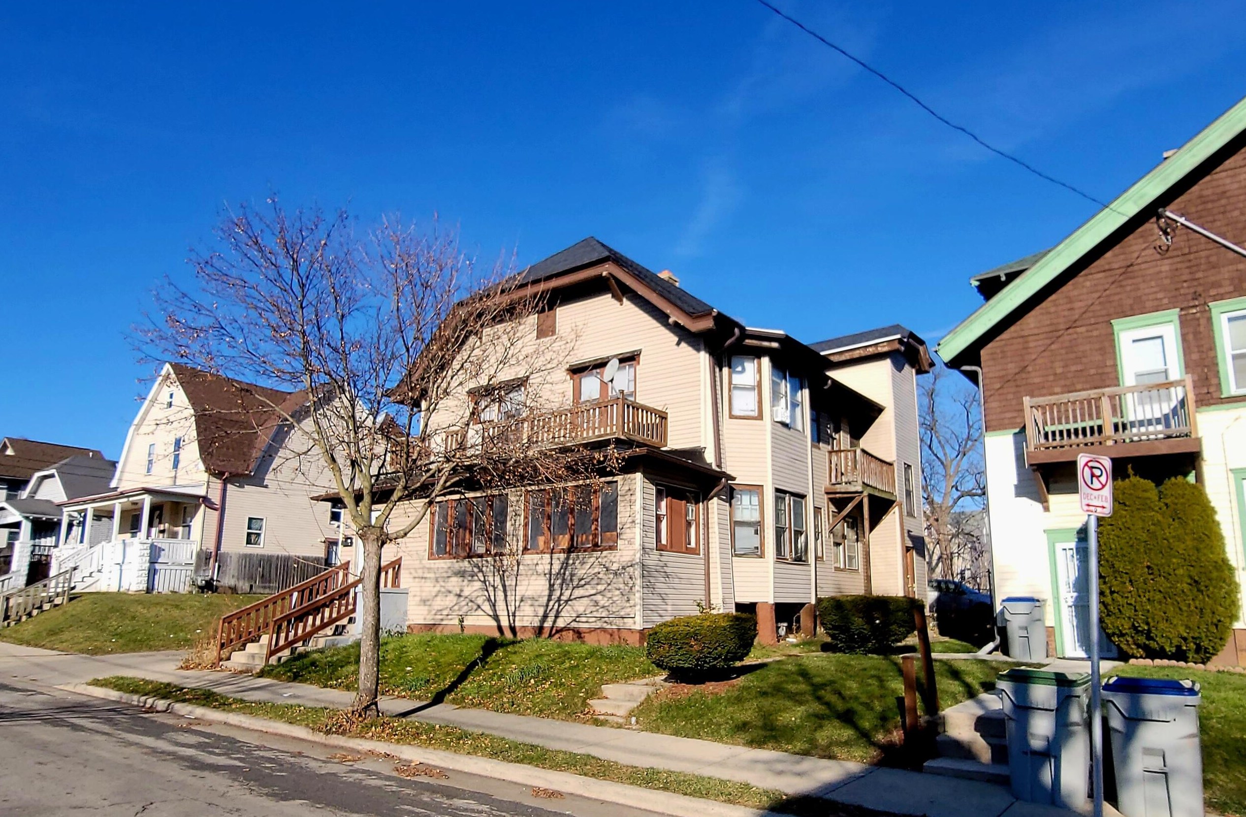 1410 W Chambers St #1412, Milwaukee, WI 53206