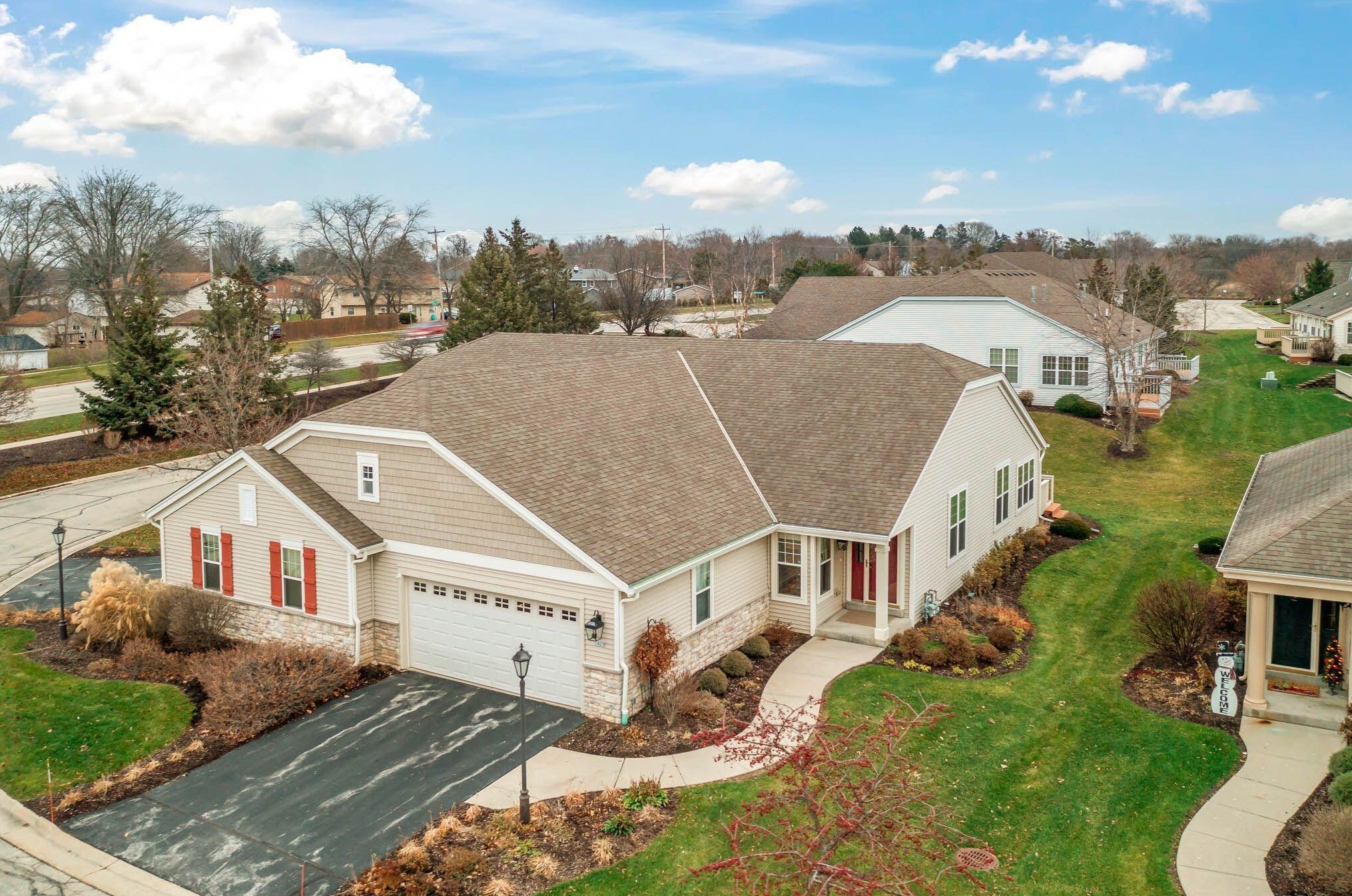 1423 Horizon Trail, Waukesha, WI 53189
