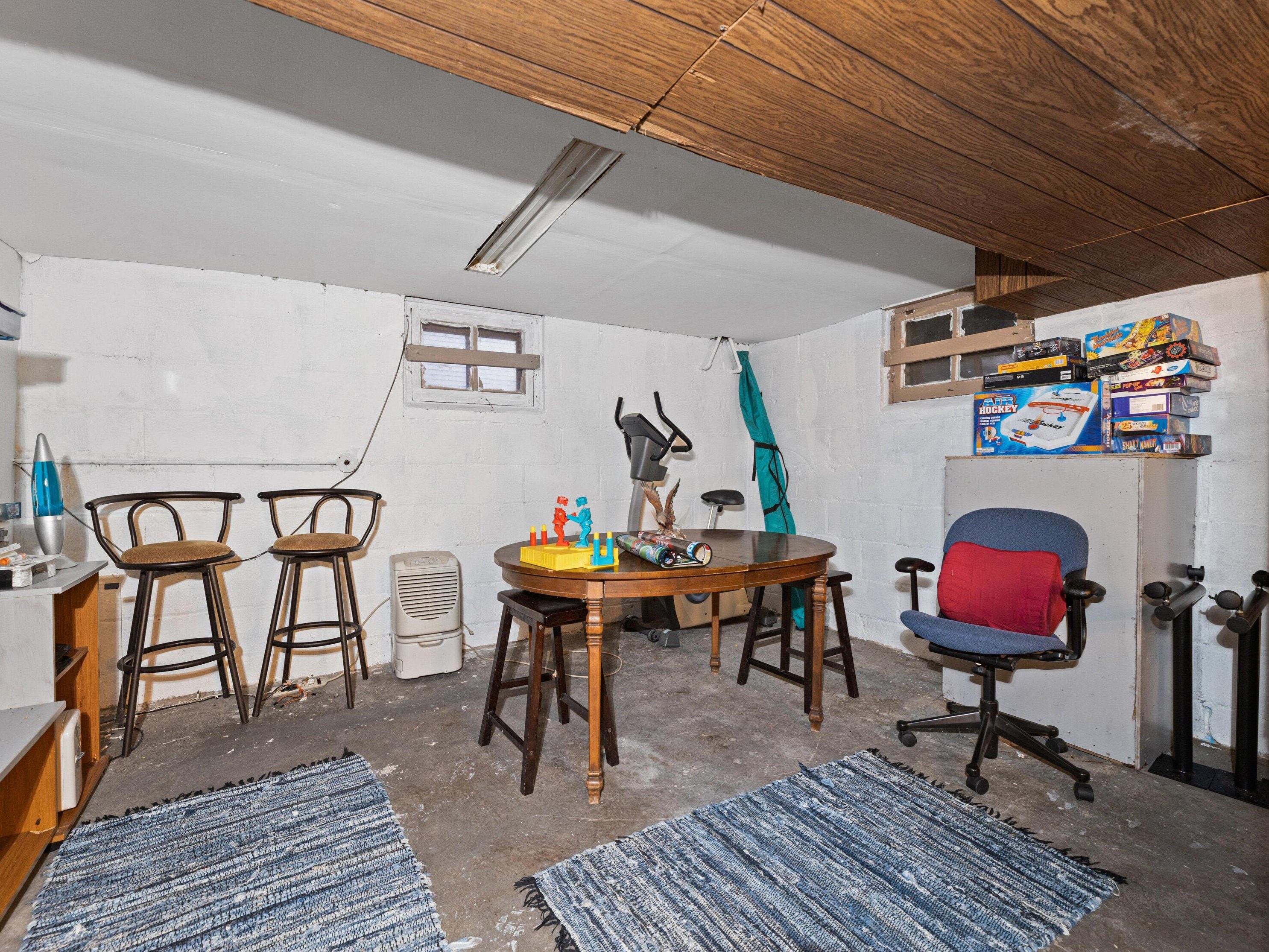 2528 19th St, Milwaukee WI  53215-3010 exterior