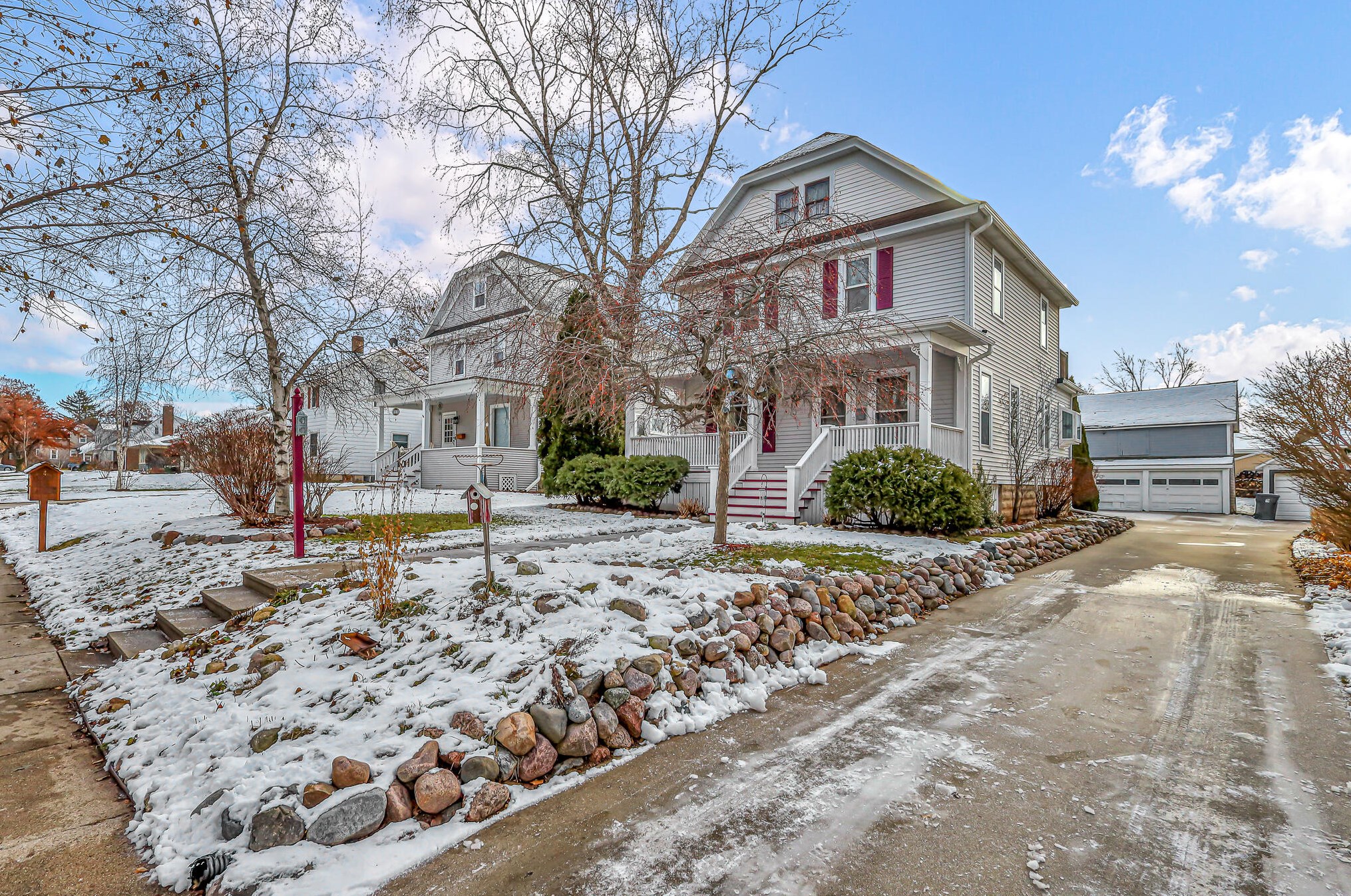 1011 Kensington Ave, Plymouth, WI 53073-1932