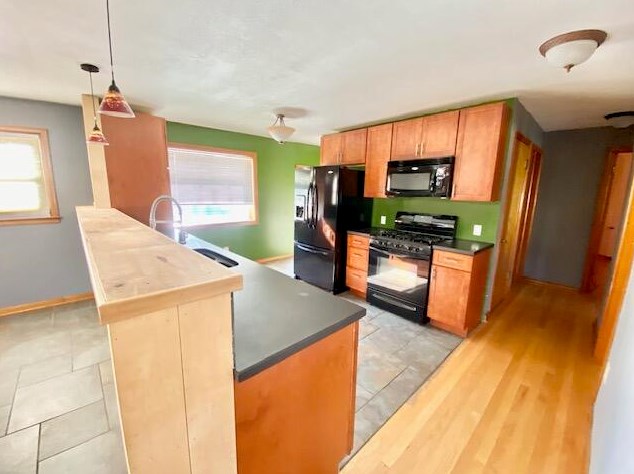 7930 25th Ave, Kenosha, WI 53143