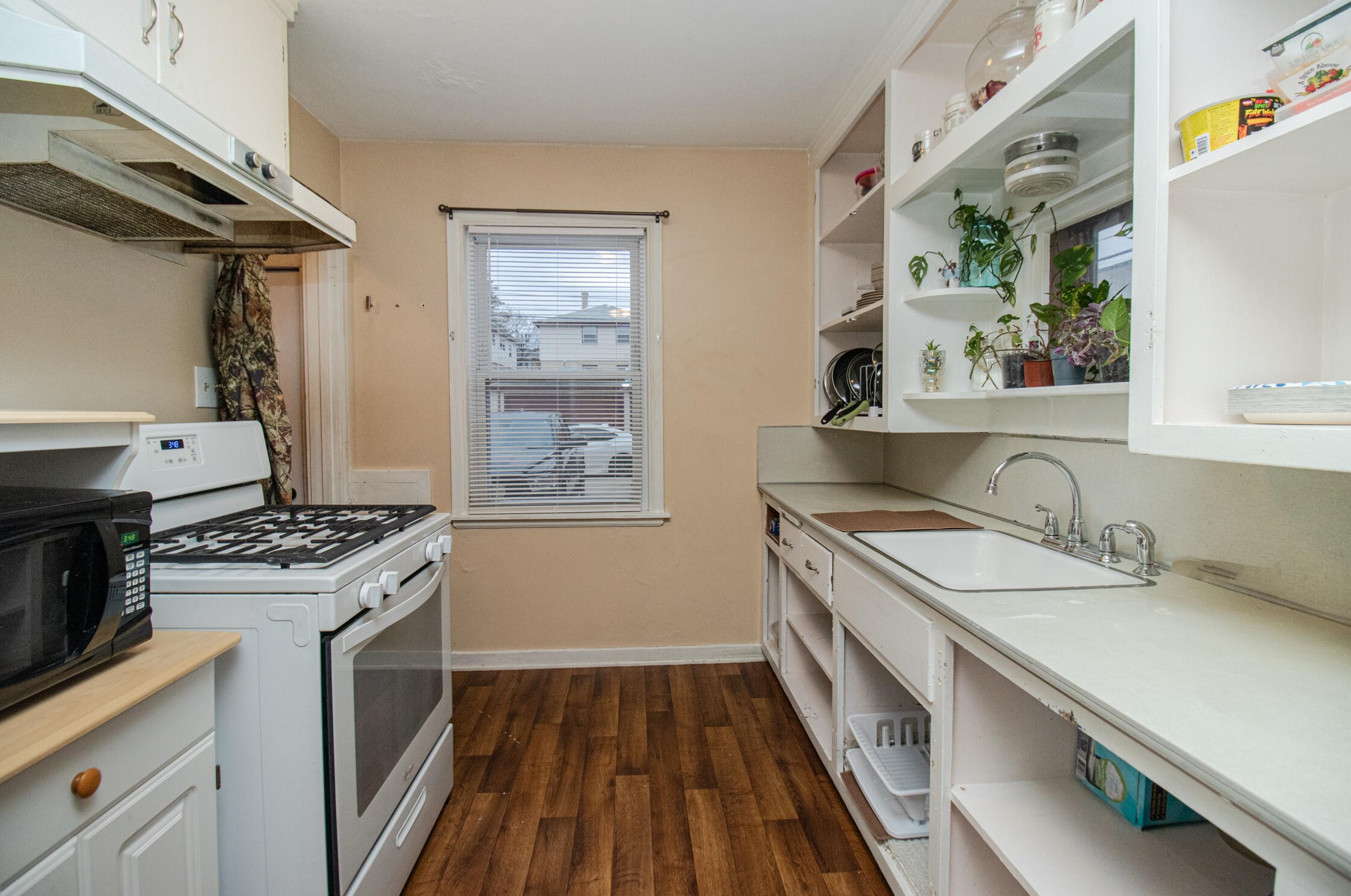 4020 92, Milwaukee WI 53228-2130 exterior