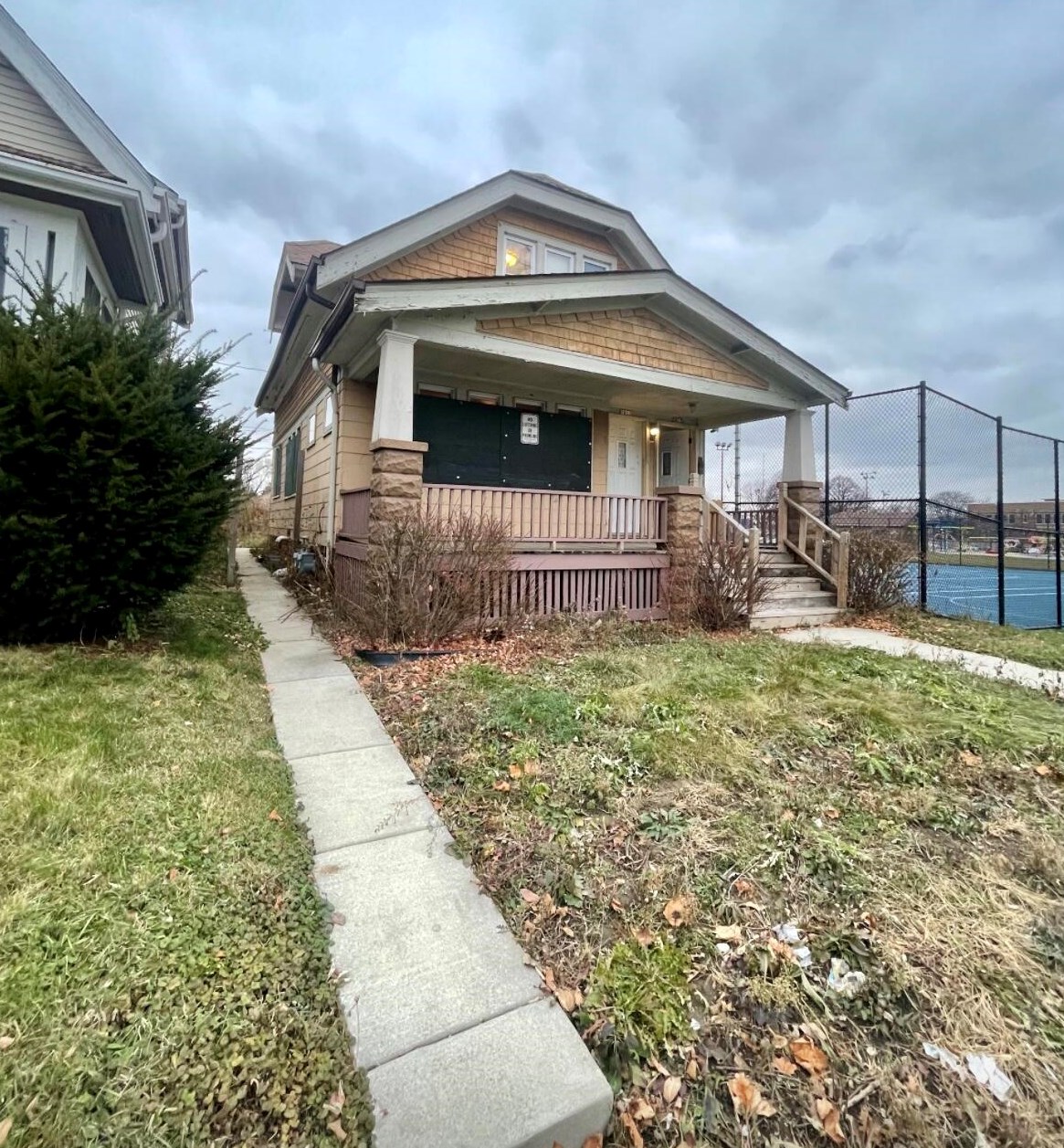3813 7th St, Milwaukee, WI 53212-1101