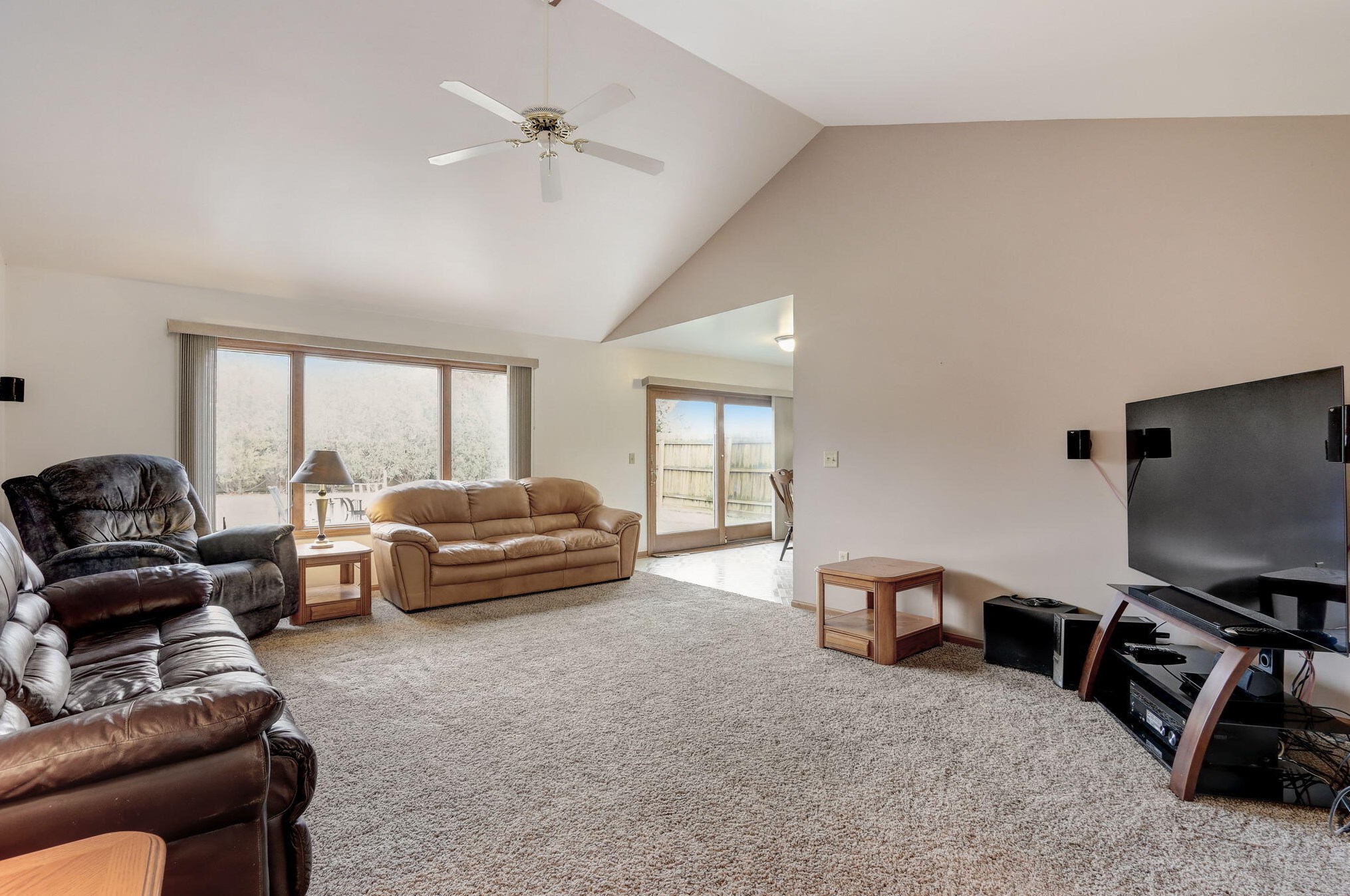 4014 15th St, Kenosha, WI 53144-1246