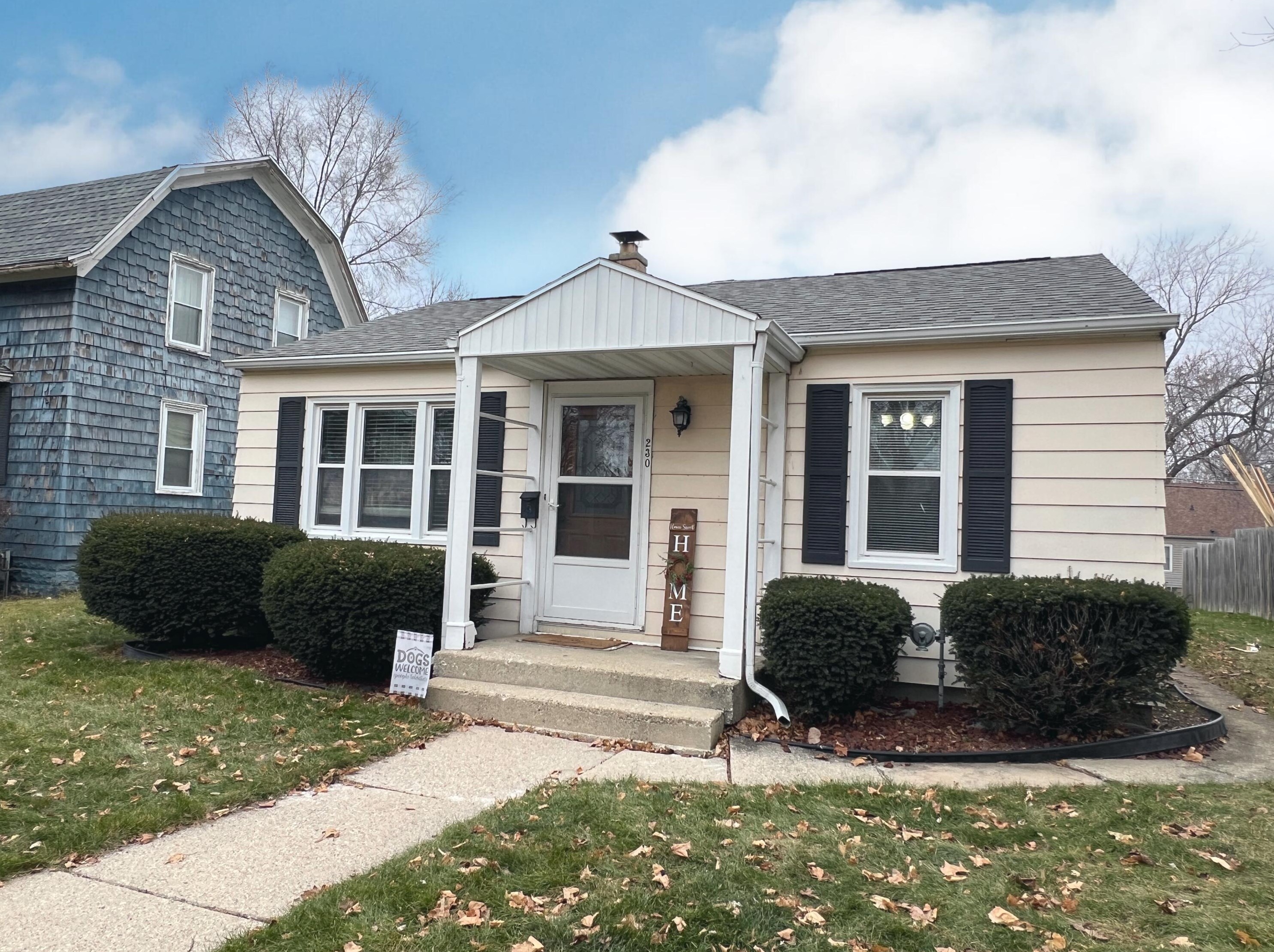 230 Roberta Ave, Waukesha, WI 53186-6157