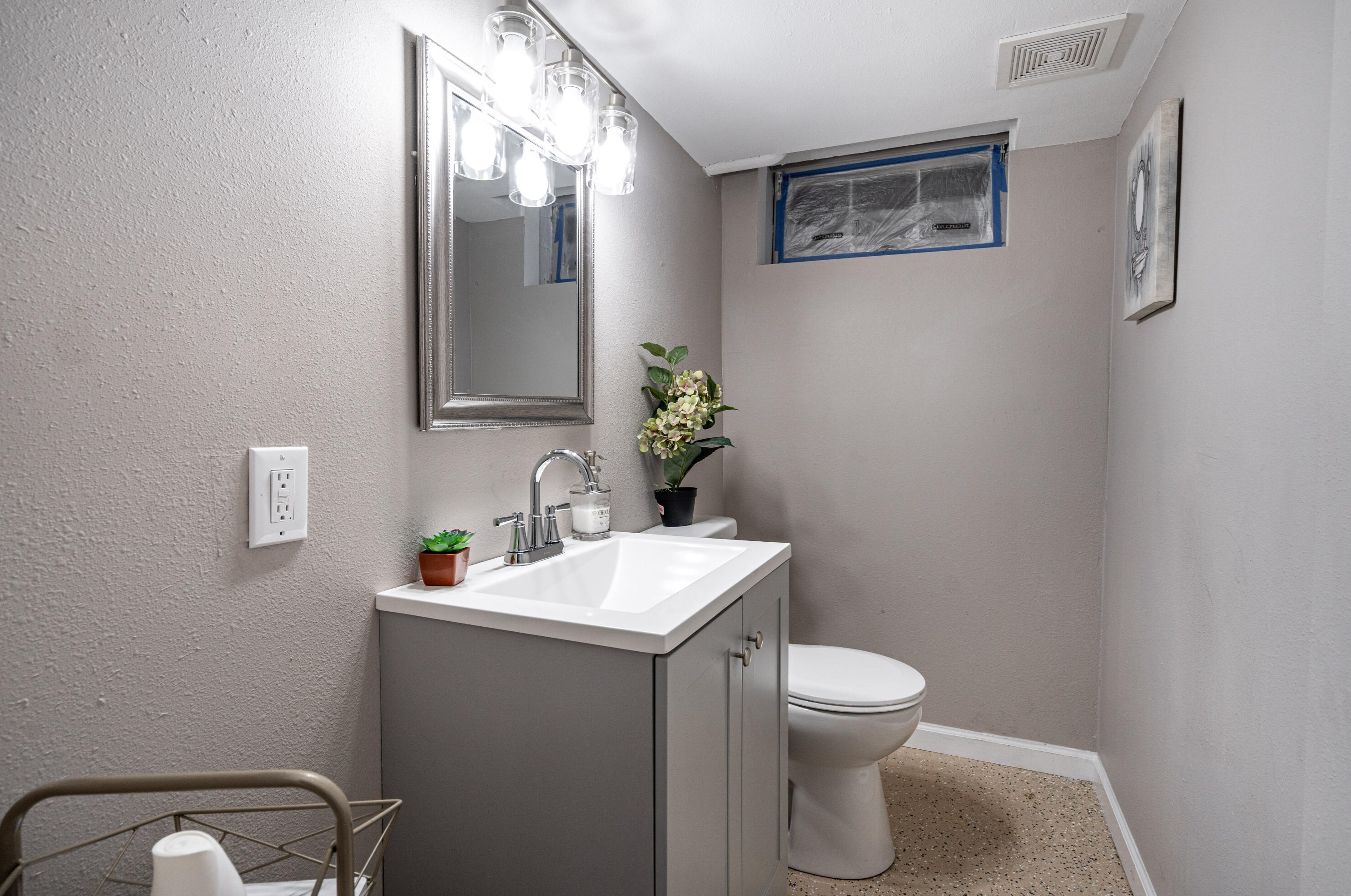 6715 78th St, Milwaukee WI  53223-5627 exterior