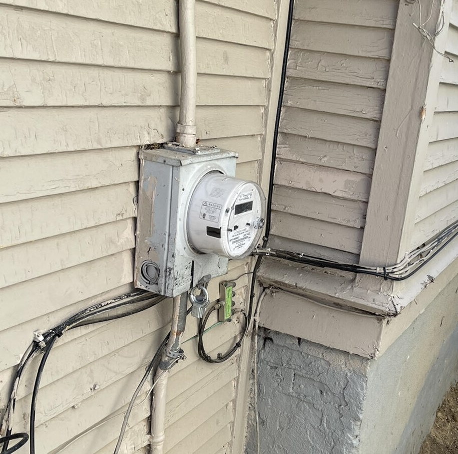 2028 32nd St, Milwaukee WI  53215-2109 exterior