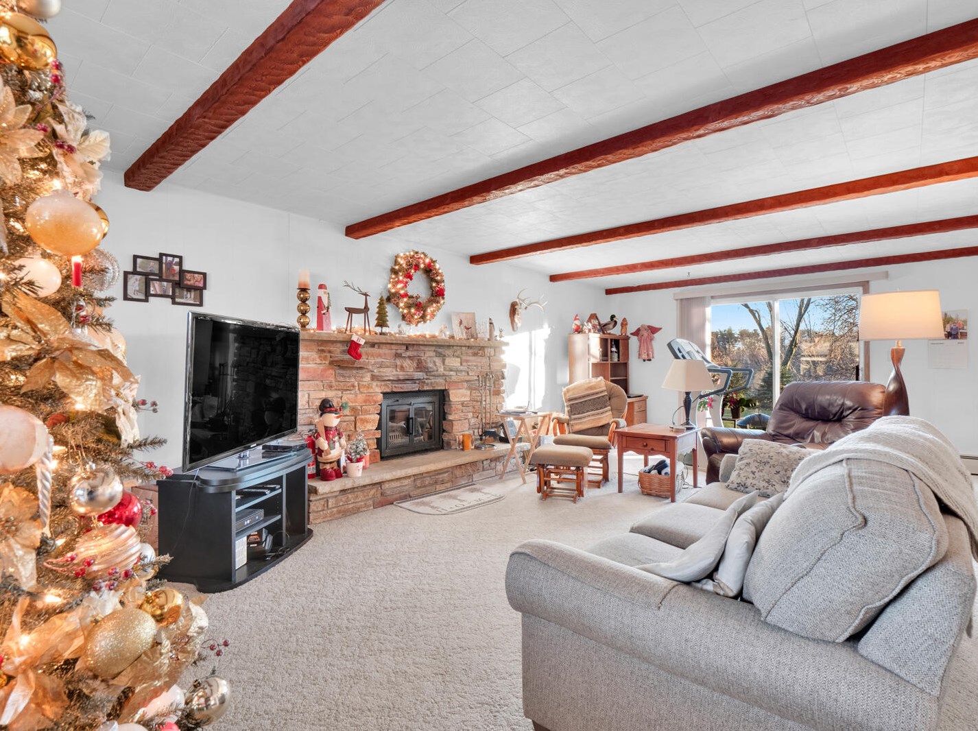 1409 Castle Ave, Sheboygan, WI 53081-7531