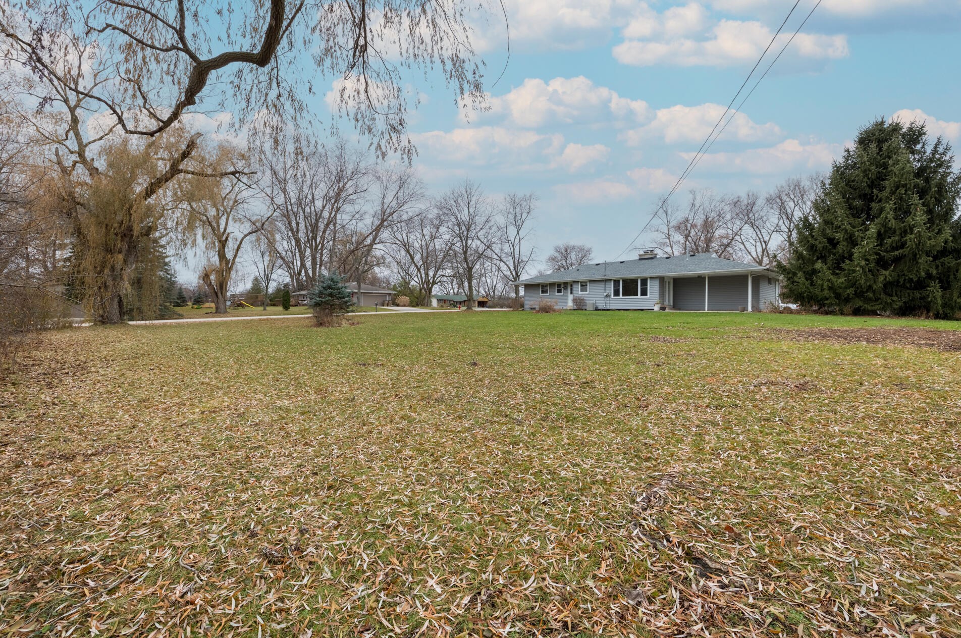 3329 103rd St, Kenosha, WI 53158-4025