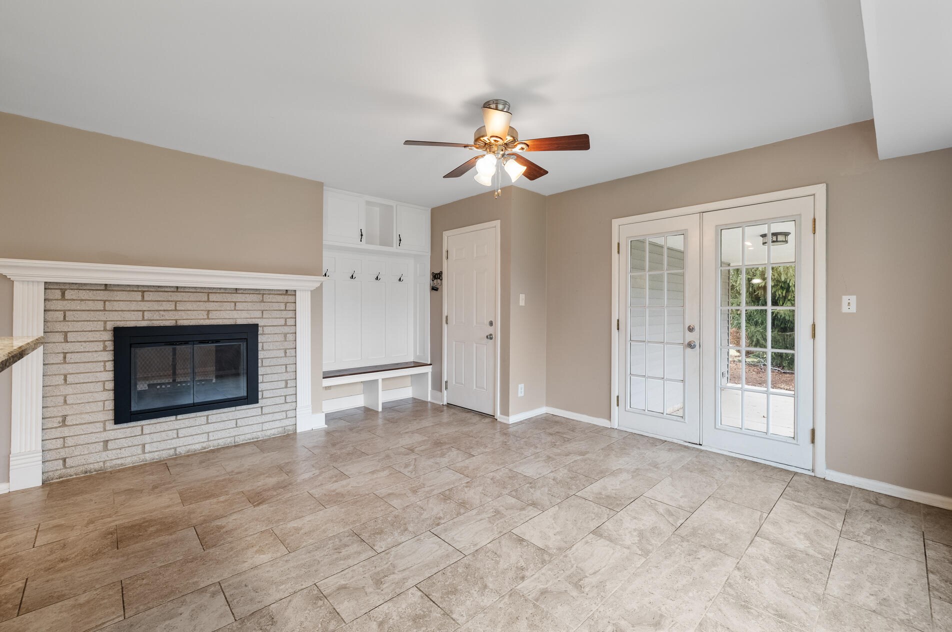 3329 103rd St, Kenosha WI  53158-4025 exterior