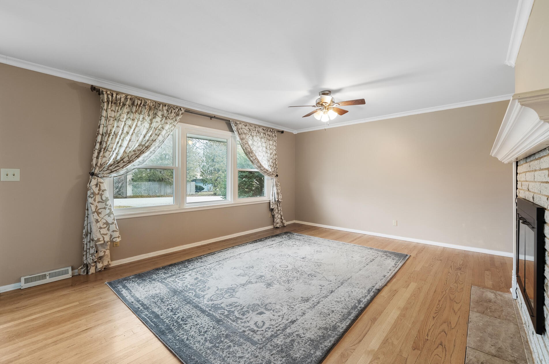 3329 103rd St, Kenosha WI  53158-4025 exterior