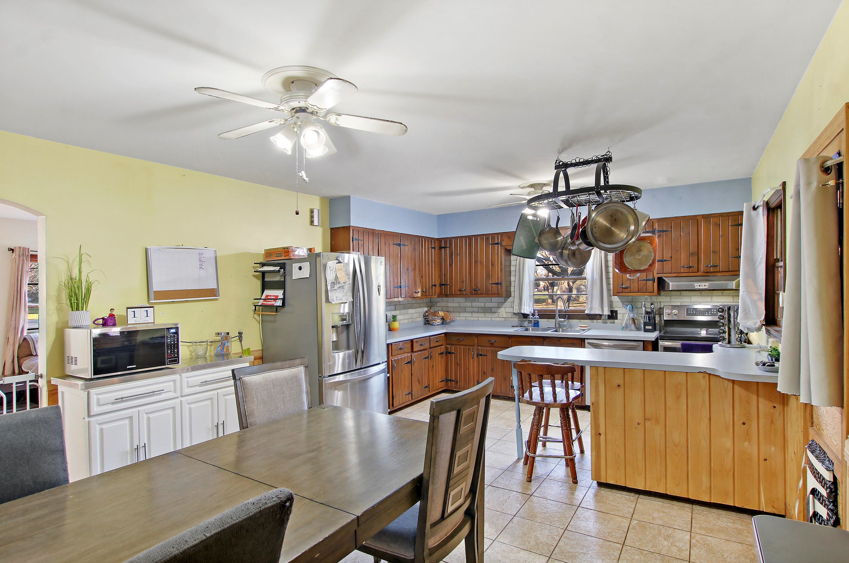 7037 52nd Ave, Kenosha WI  53142-3608 exterior