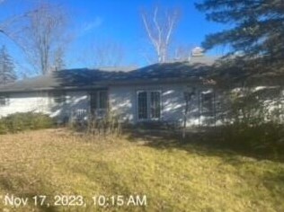 11605 N Hillside Ln, Thiensville, WI 53092
