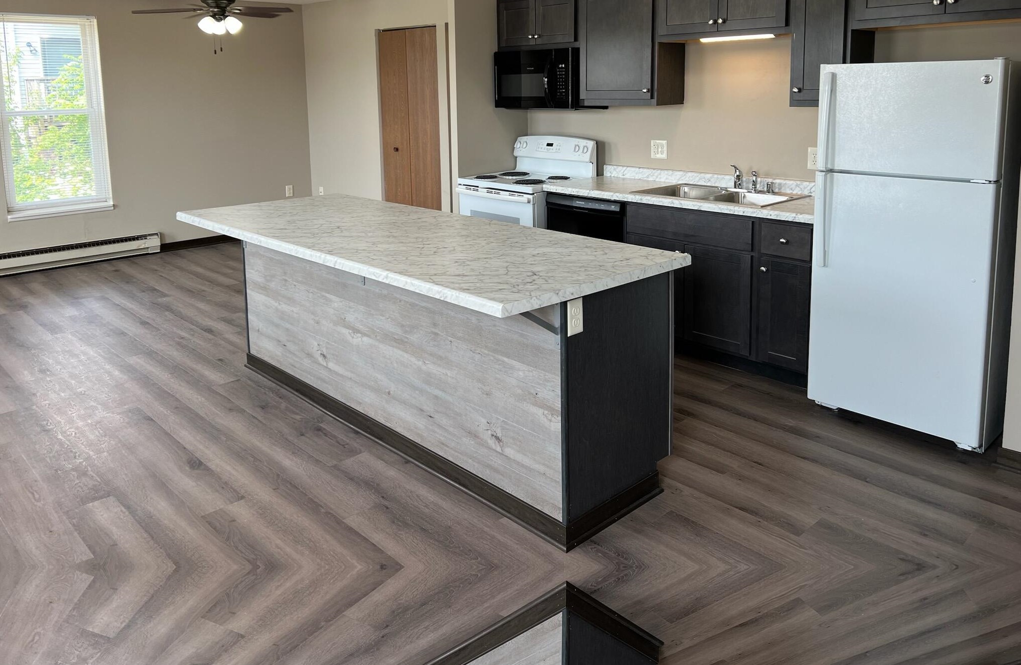 220 Grand Ave, Port Washington, WI 53074-2225
