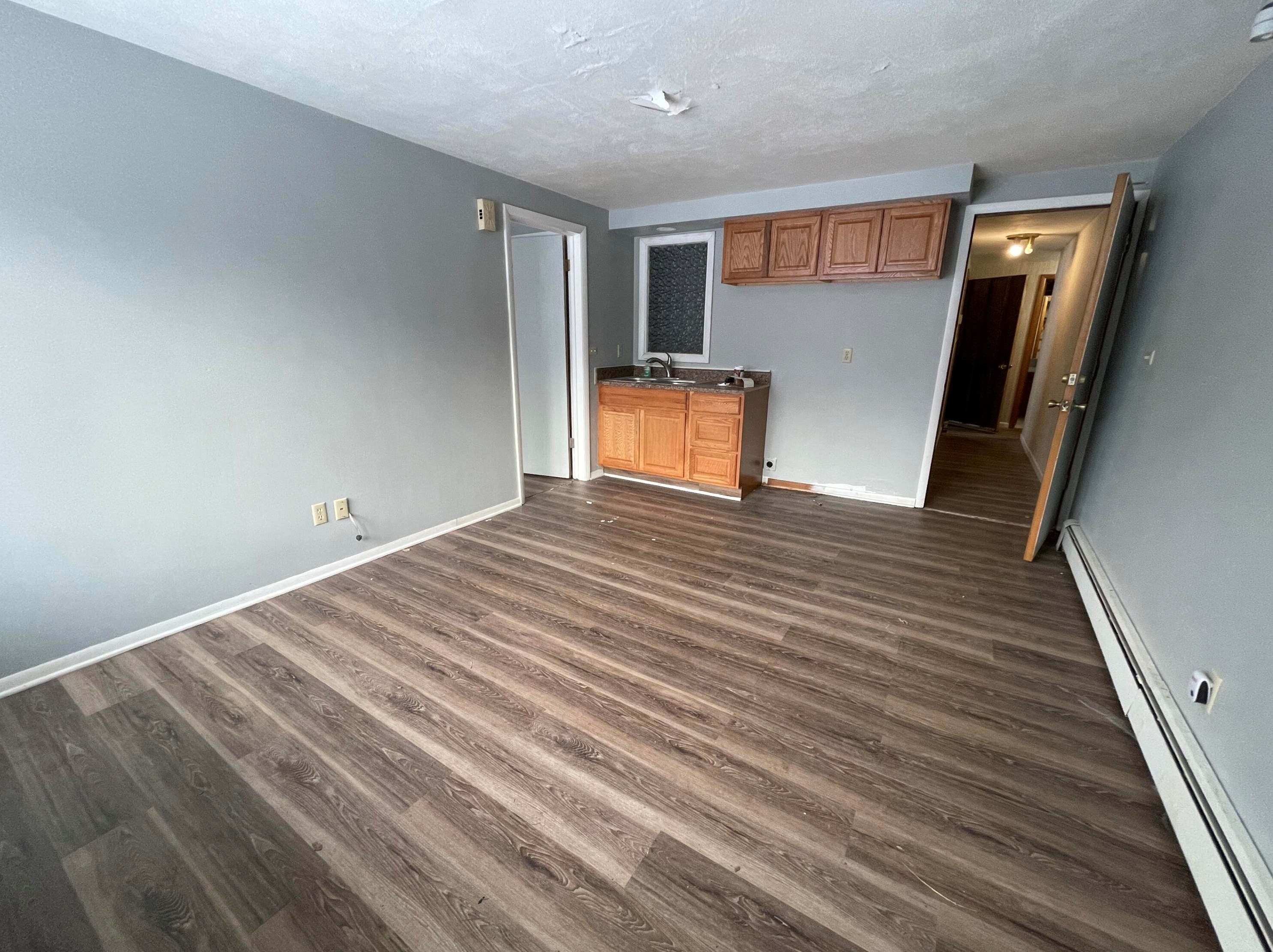 9505 Pheasant Ln, Milwaukee WI  53217-1125 exterior