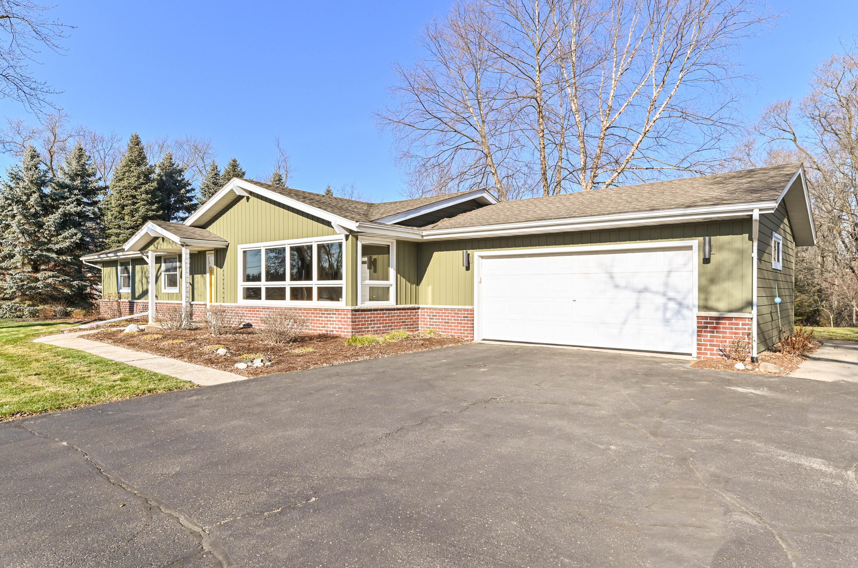 3088 North St, East Troy, WI 53120